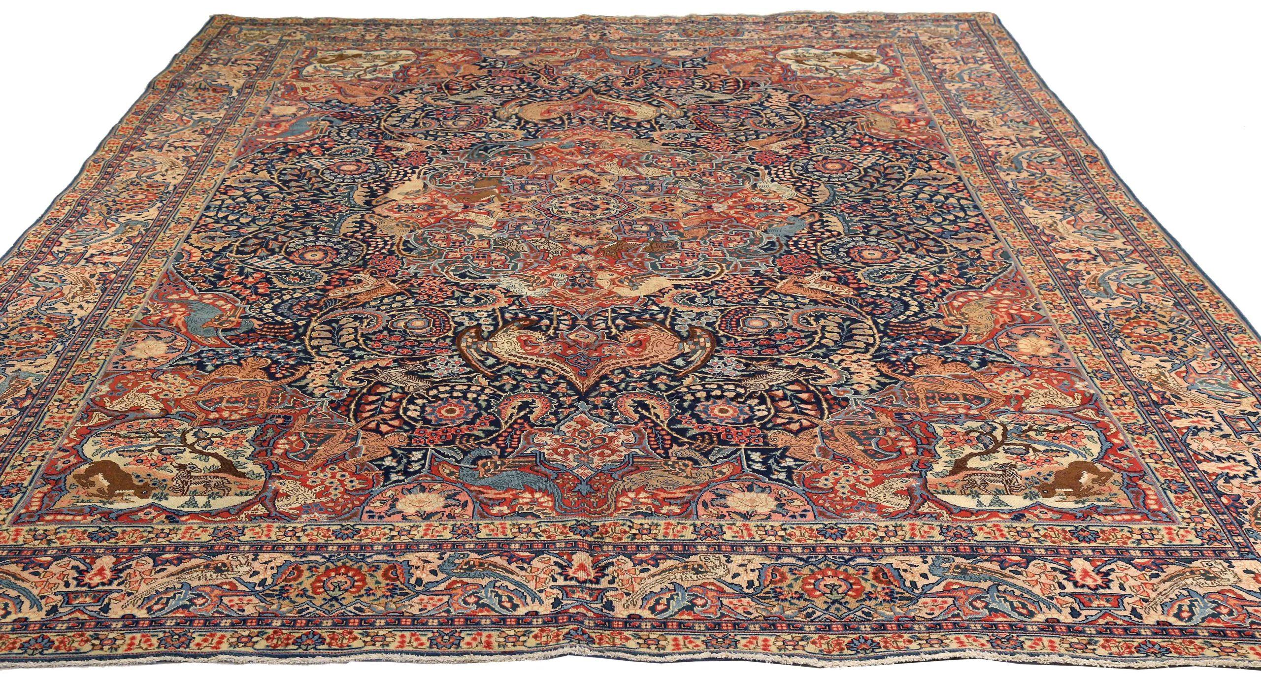 Descubre la elegancia de las alfombras persas Tabriz de Circa 1880. Diseñado con Lana y MarfilAzul MarinoRojo, este diseño exclusivo es perfecto para realzar tu espacio.