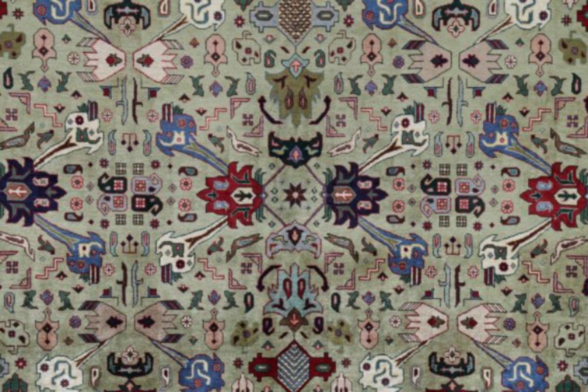 Tapis persans de Tabriz datant d'environ 1910 - motif en laine bleu vert ivoire rose - 91566 Excellent état - En vente à Dallas, TX