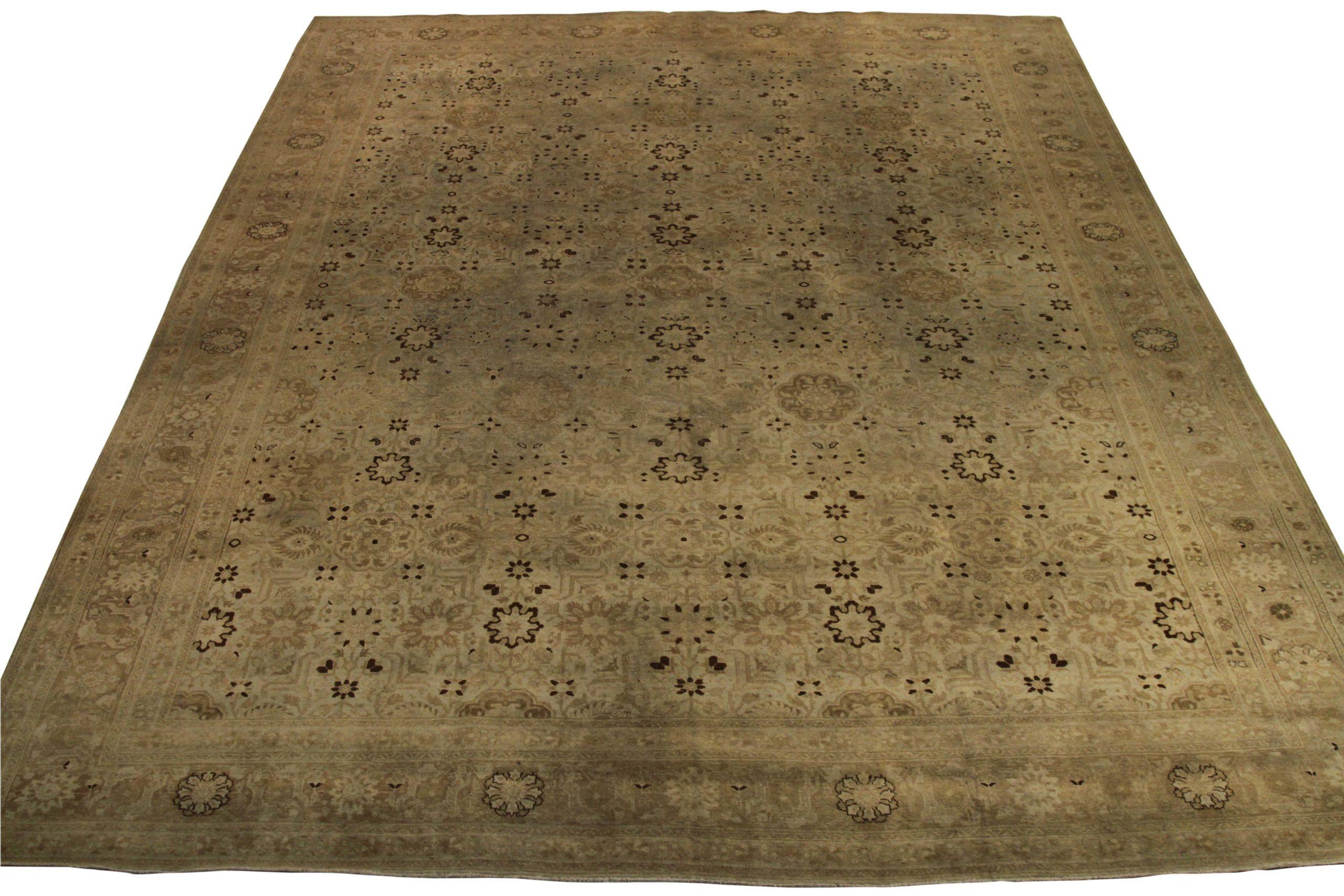 Descubre la elegancia de las alfombras persas Tabriz. Diseñado con meticulosa atención al detalle, este diseño exclusivo es perfecto para realzar tu espacio.
