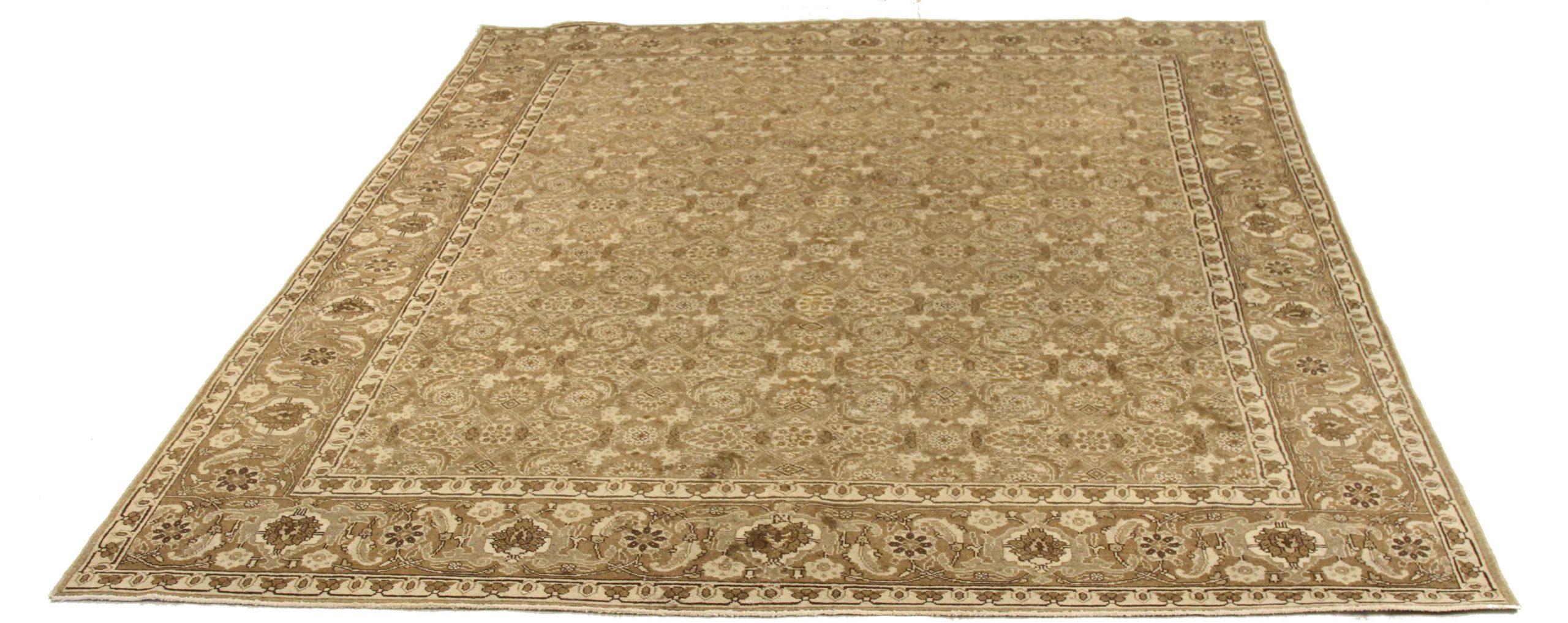 Entdecken Sie die Eleganz der persischen Tabriz Teppiche mit Area Rugs. Dieses exklusive Design, das mit viel Liebe zum Detail entworfen wurde, ist perfekt, um Ihren Raum zu verschönern.