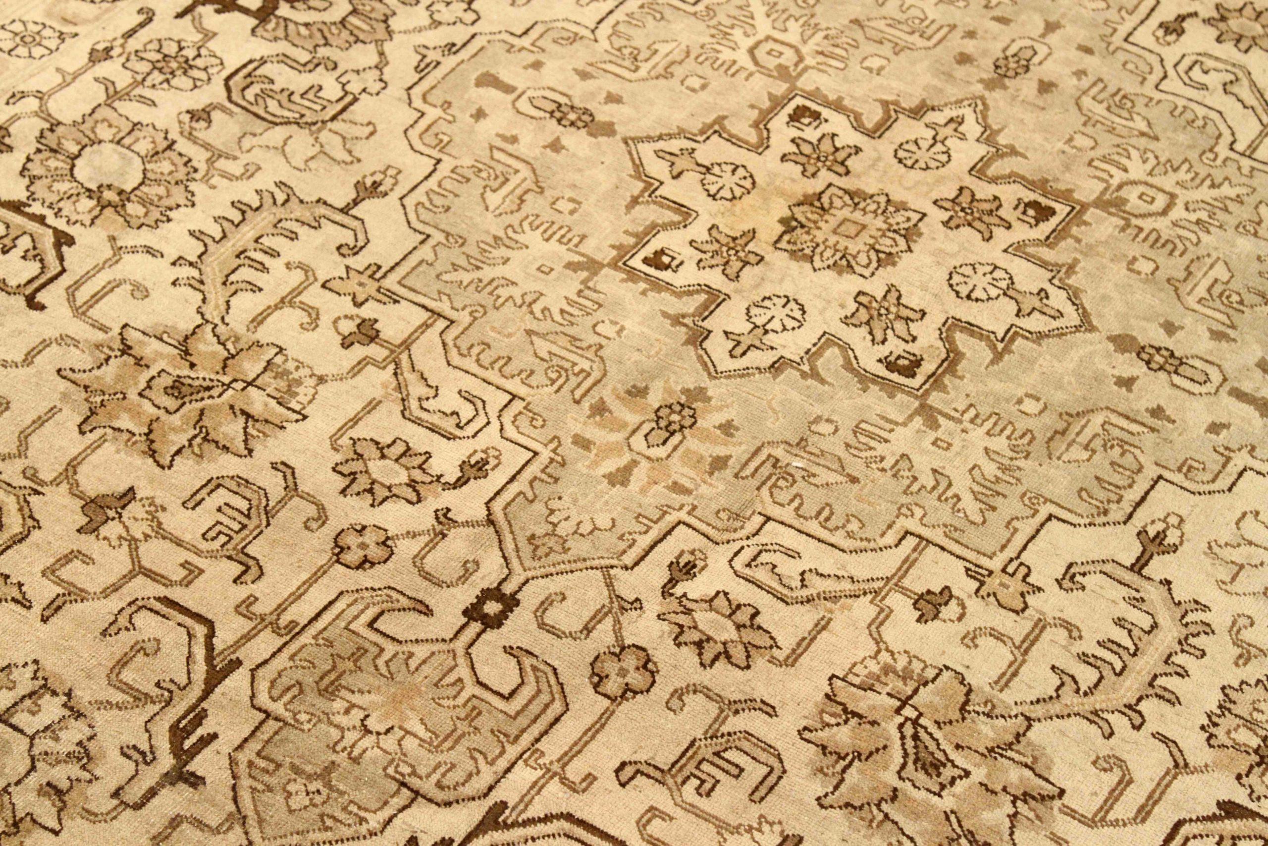 Persische Täbris Teppiche - Wolle Braun Elfenbein Taupe Design - 75890 (Irakisch) im Angebot
