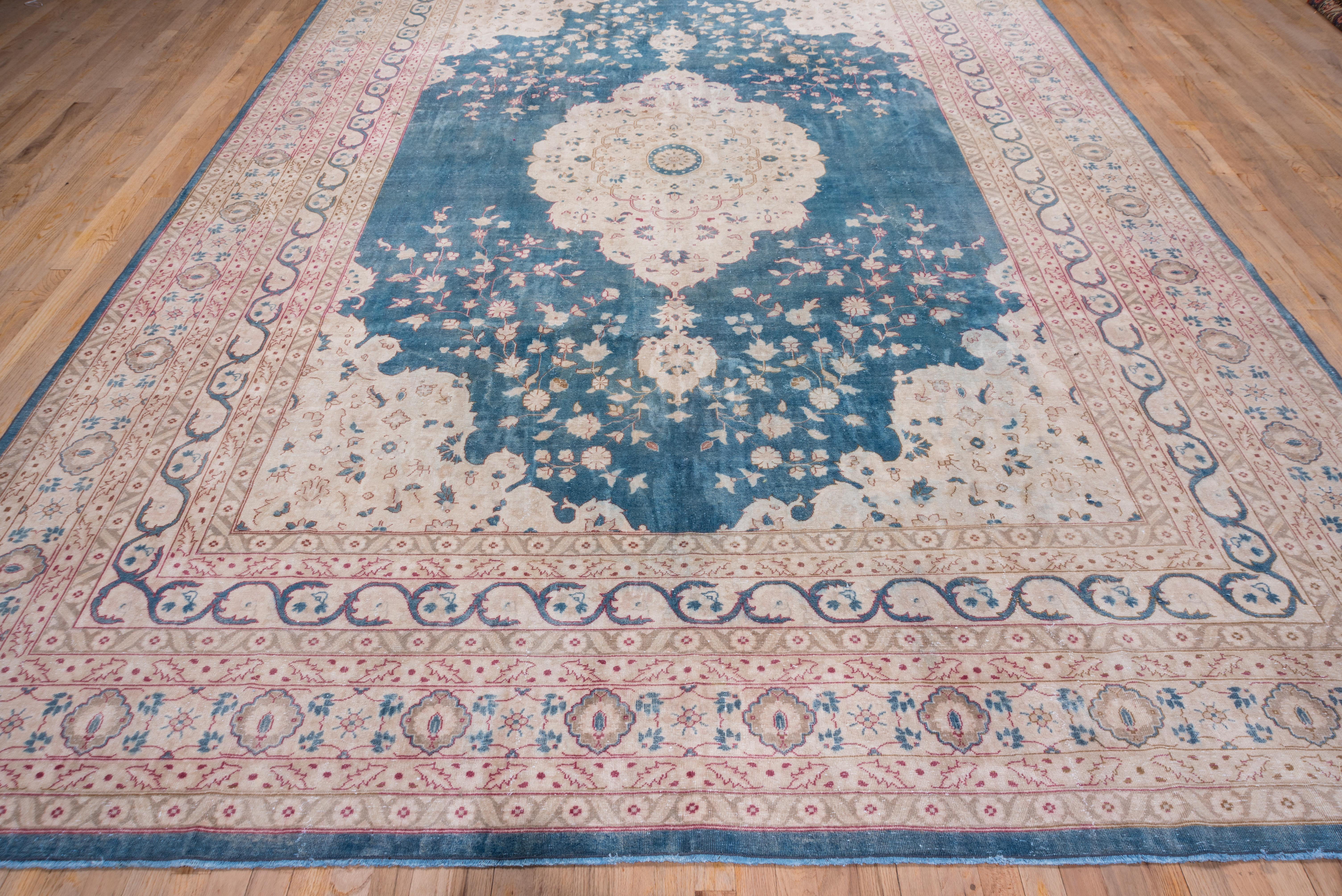 Persian Tabriz Carpet, Bright Blue Field, Center Medallion, Ivory Borders In Good Condition For Sale In New York, NY