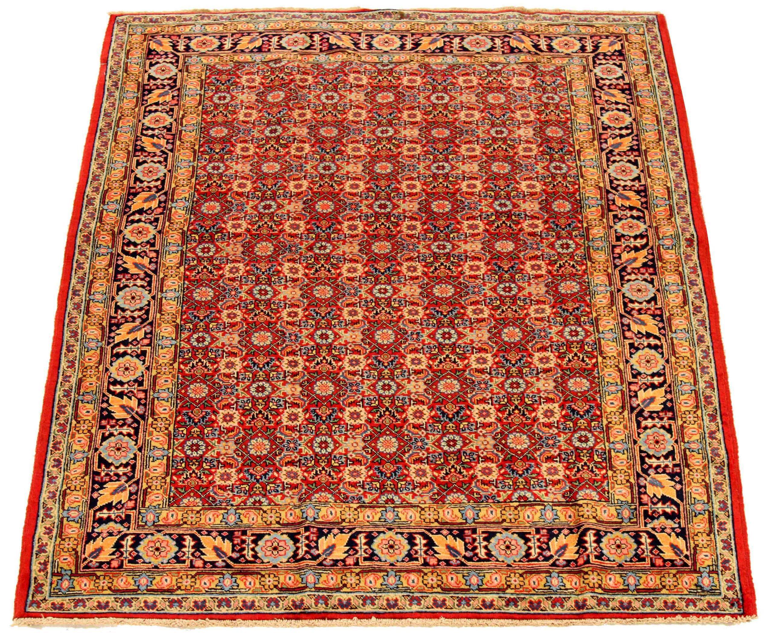 Descubre la elegancia del Tabriz persa con su bella artesanía de Circa 1880. Diseñado con meticulosa atención al detalle, este diseño exclusivo es perfecto para realzar tu espacio.