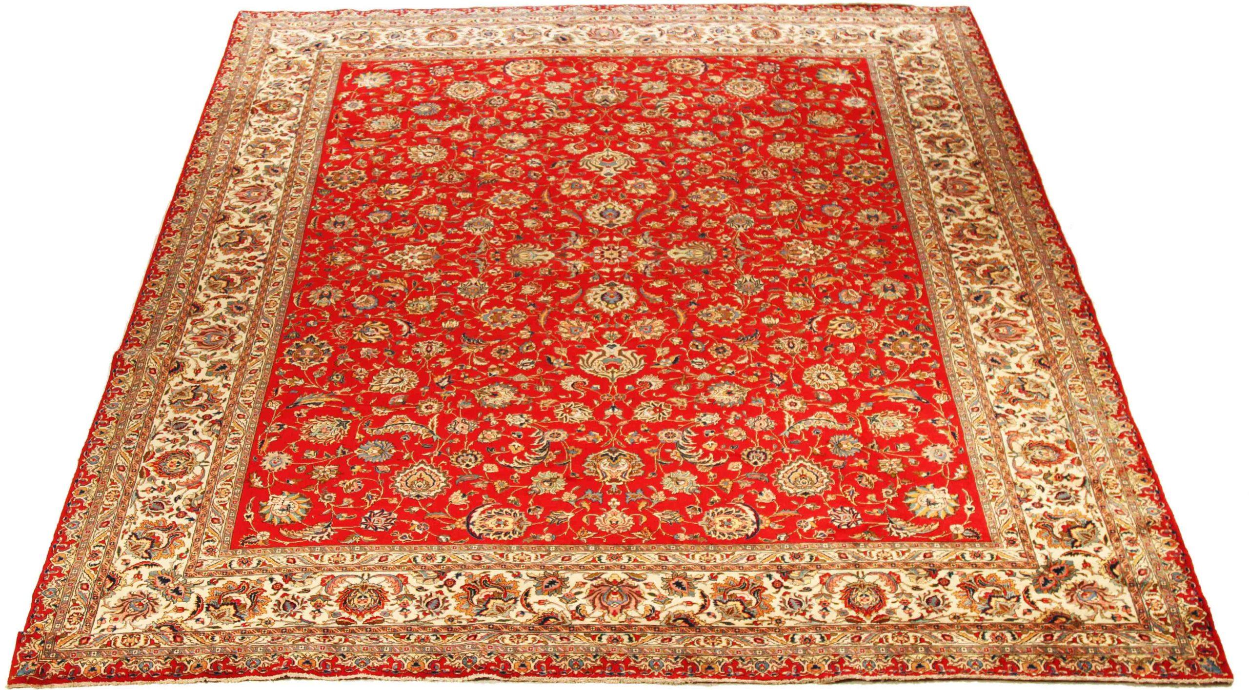 Scopri l'eleganza del Tabriz persiano, caratterizzato da una splendida lavorazione artigianale del 1880 circa. Progettato con una meticolosa attenzione ai dettagli, questo design esclusivo è perfetto per valorizzare il tuo spazio.