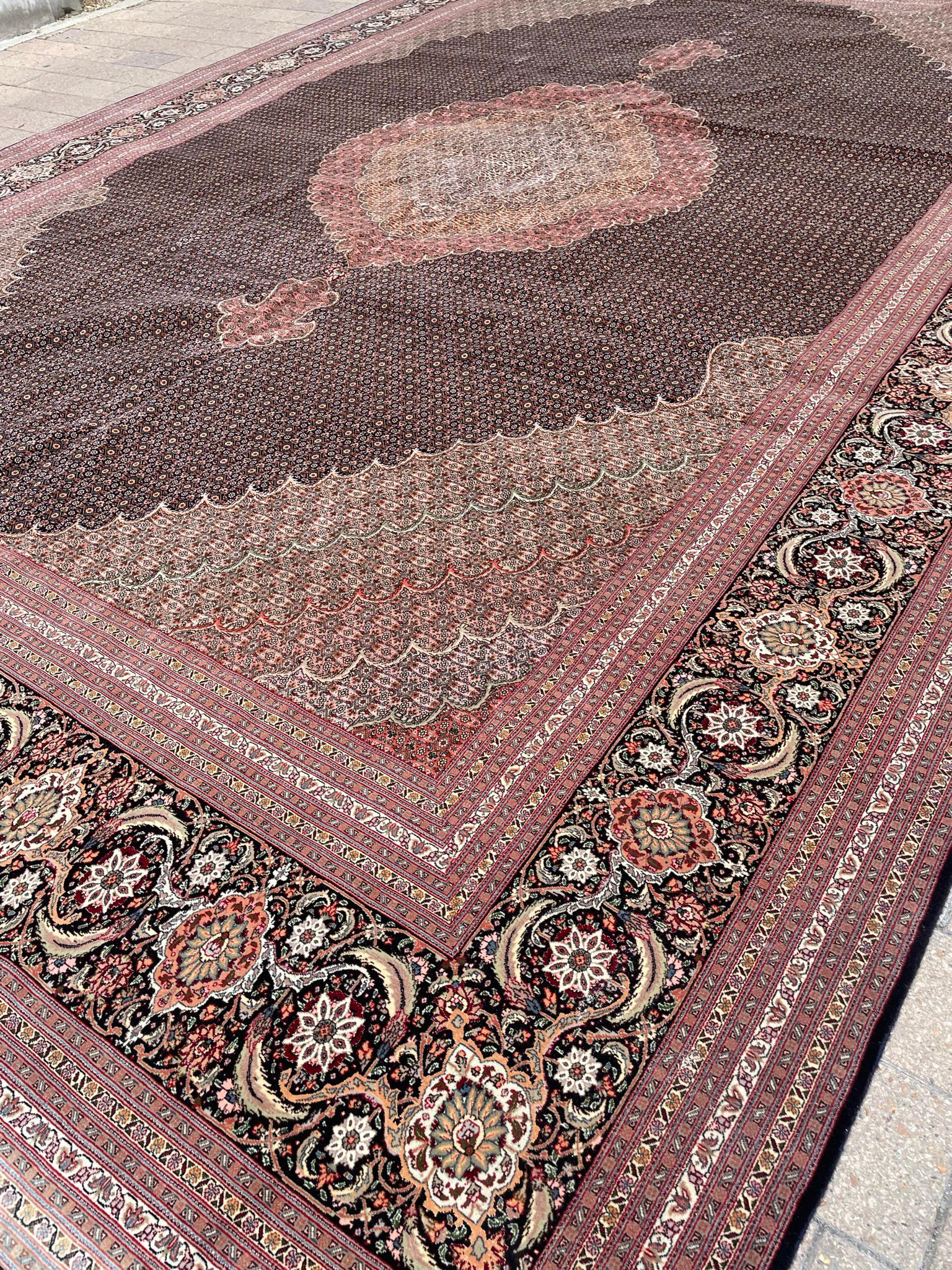 Persian Tabriz Mahi Carpet For Sale 5