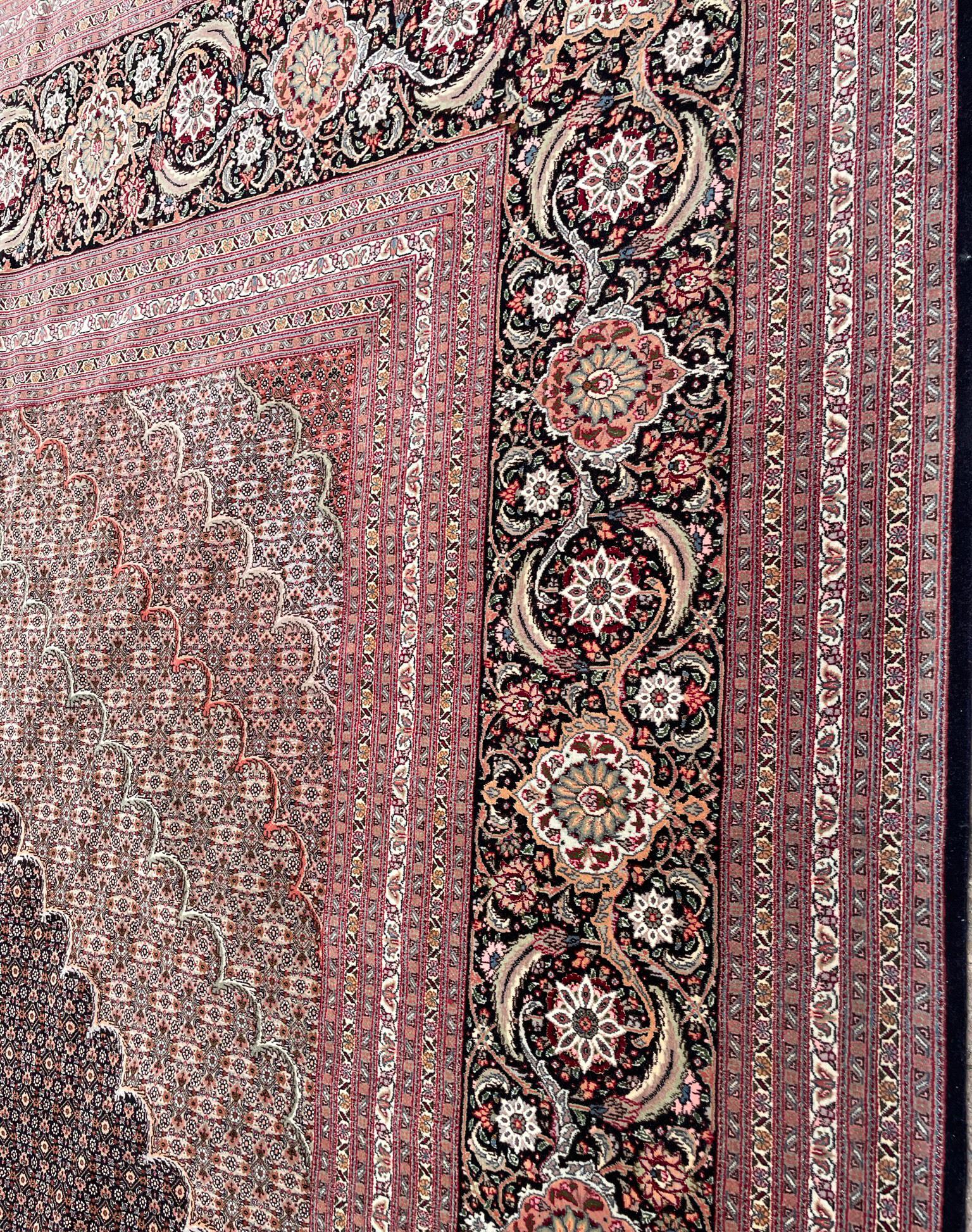 Persian Tabriz Mahi Carpet For Sale 8