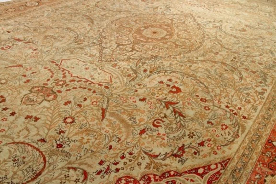 Persischer Täbris-Teppich in Übergröße - Wolle Elfenbeinrot Design - 92140 im Zustand „Hervorragend“ im Angebot in Dallas, TX