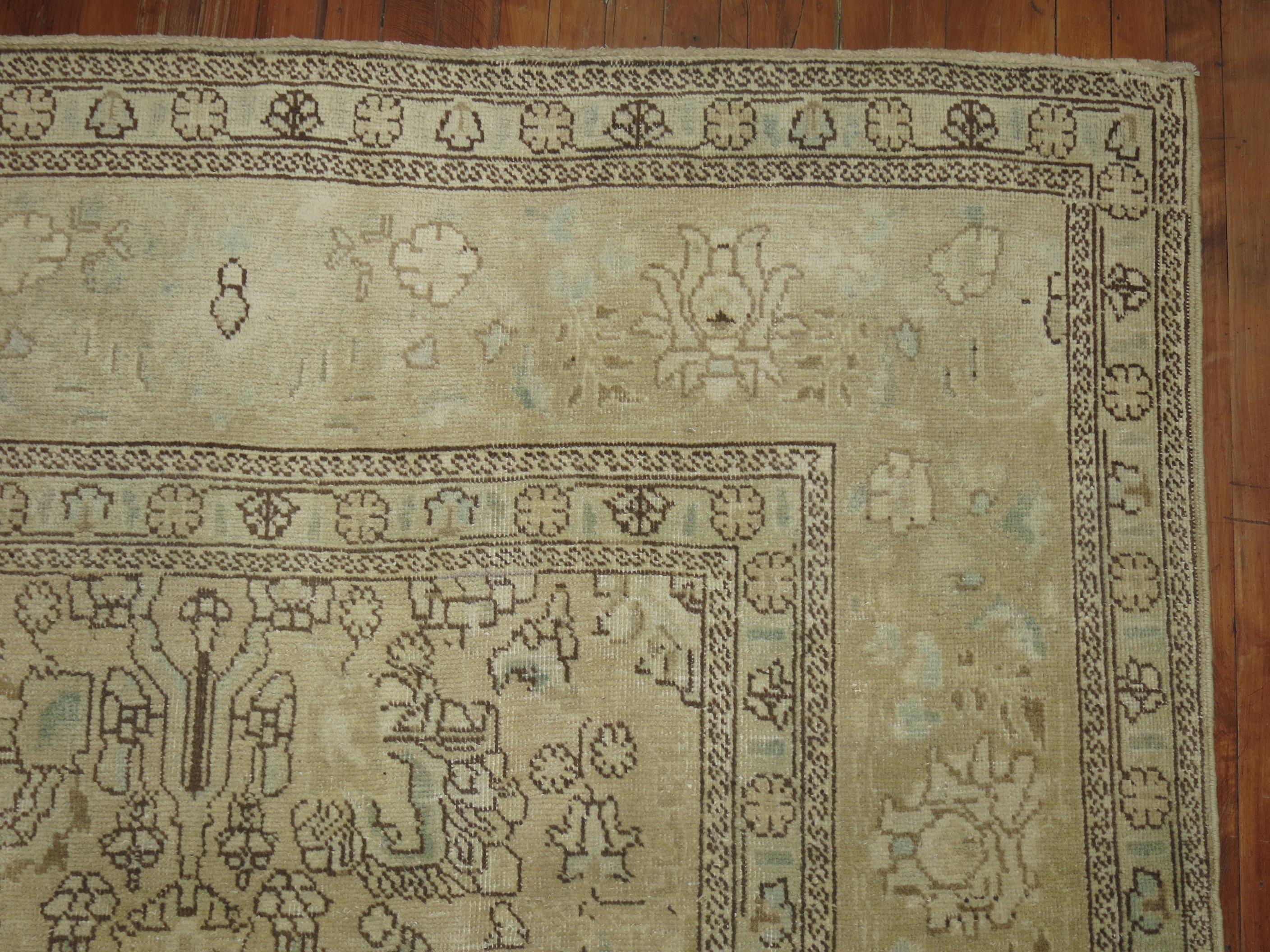 Zabihi Collection Persian Tabriz Room Size Rug In Good Condition For Sale In New York, NY