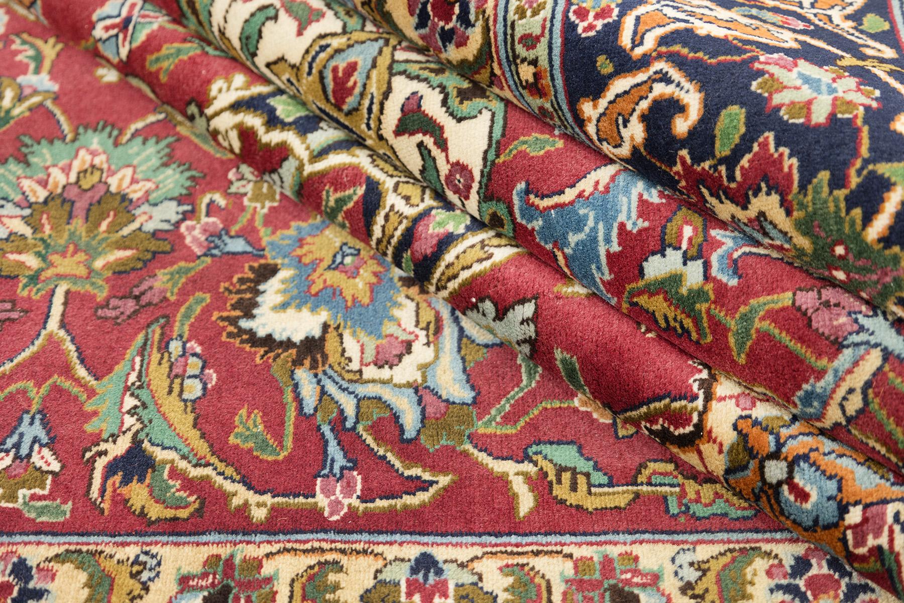 Lana Tappeto persiano Tabriz, annodato a mano, 9,8 × 6,5 piedi - rosso, blu e avorio in vendita