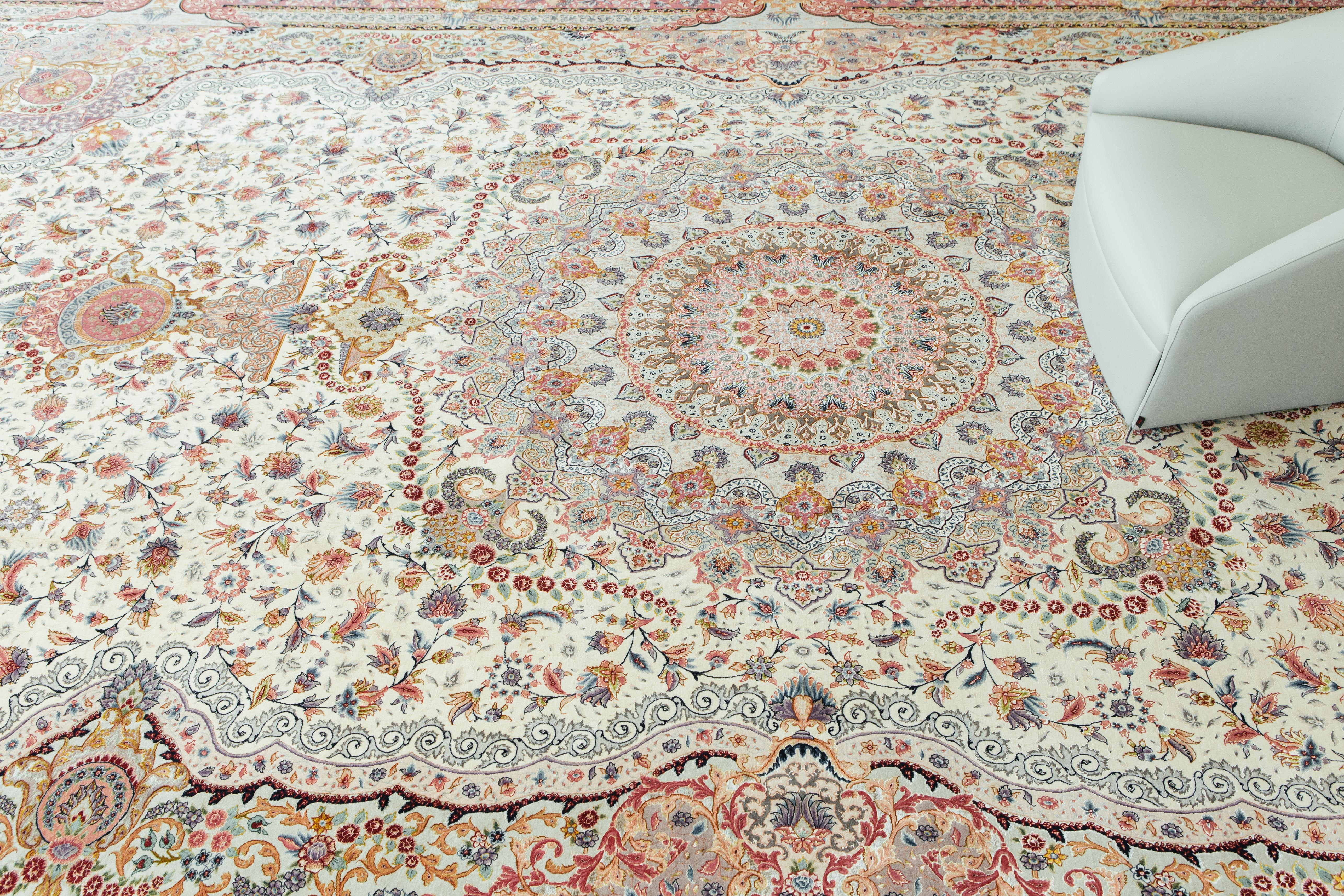 Persian Tabriz Rug Signed by Jalilnia For Sale 4