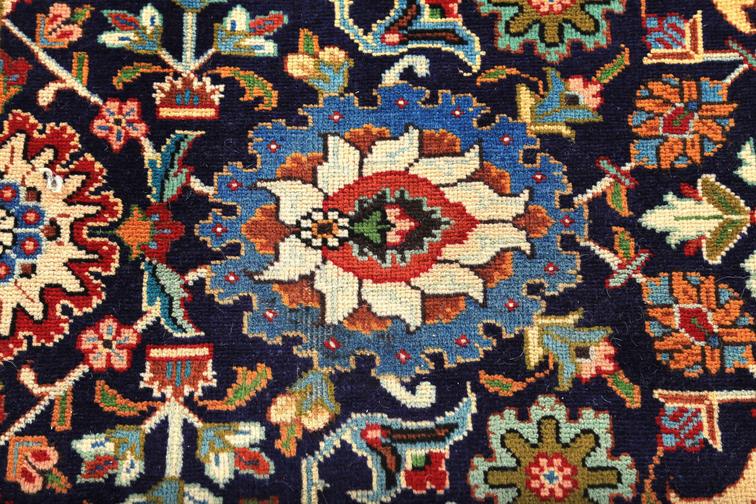 Persischer Täbris-Läufer - Wolle Elfenbein Marineblau Rot Design - 89668 im Zustand „Hervorragend“ im Angebot in Dallas, TX