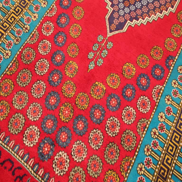 Persian Tabriz Small Rug - Wool Blue Navy Blue Red Yellow - 94654 In Excellent Condition For Sale In Dallas, TX