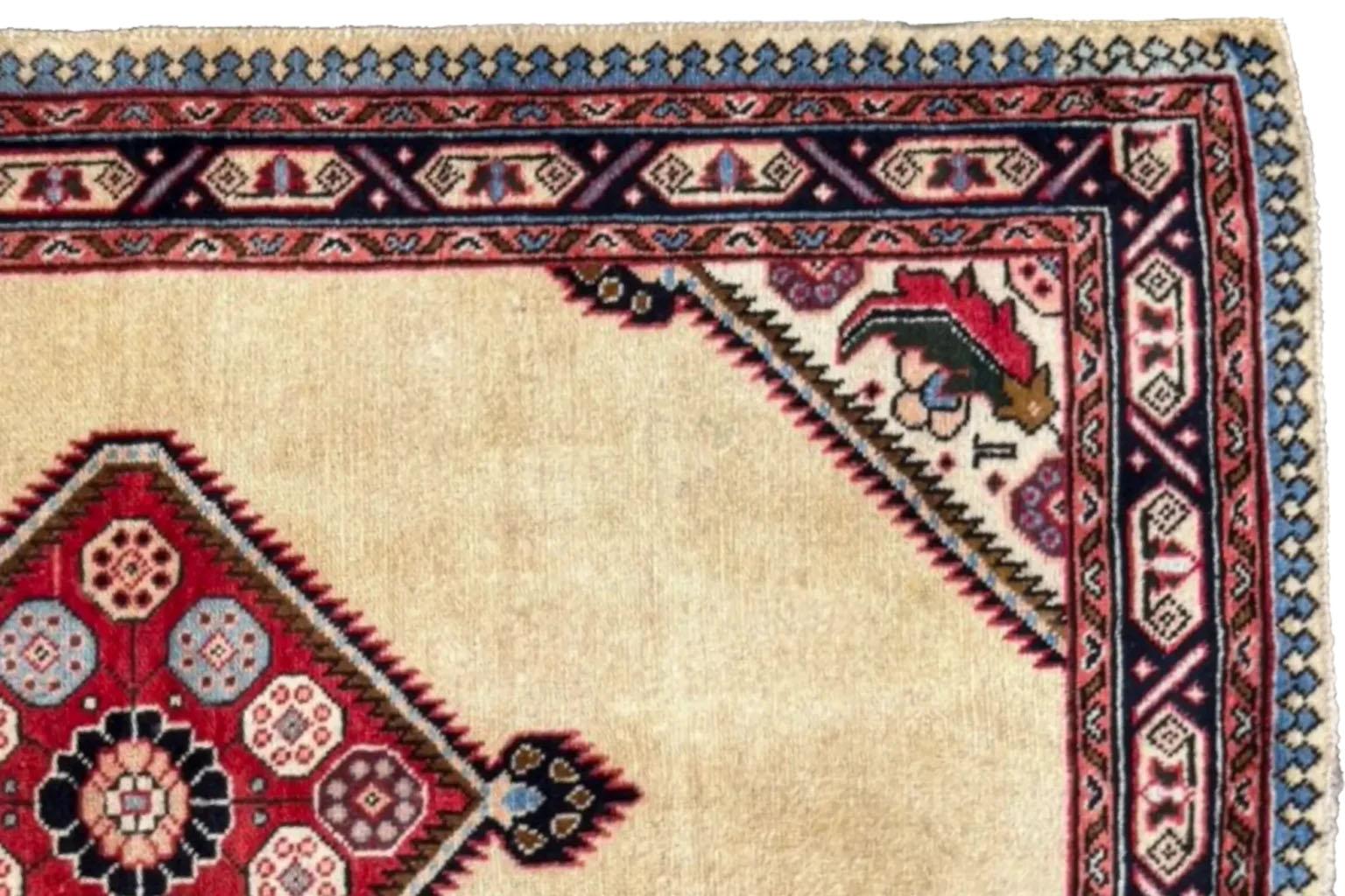 20ième siècle Petit tapis persan Tabriz - Design en laine ivoire - 96655 en vente