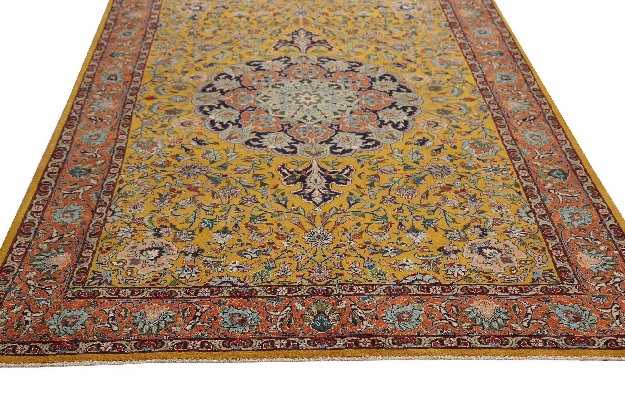 Petit tapis persan Tabriz - Design en laine rouge jaune - 97194 Excellent état - En vente à Dallas, TX