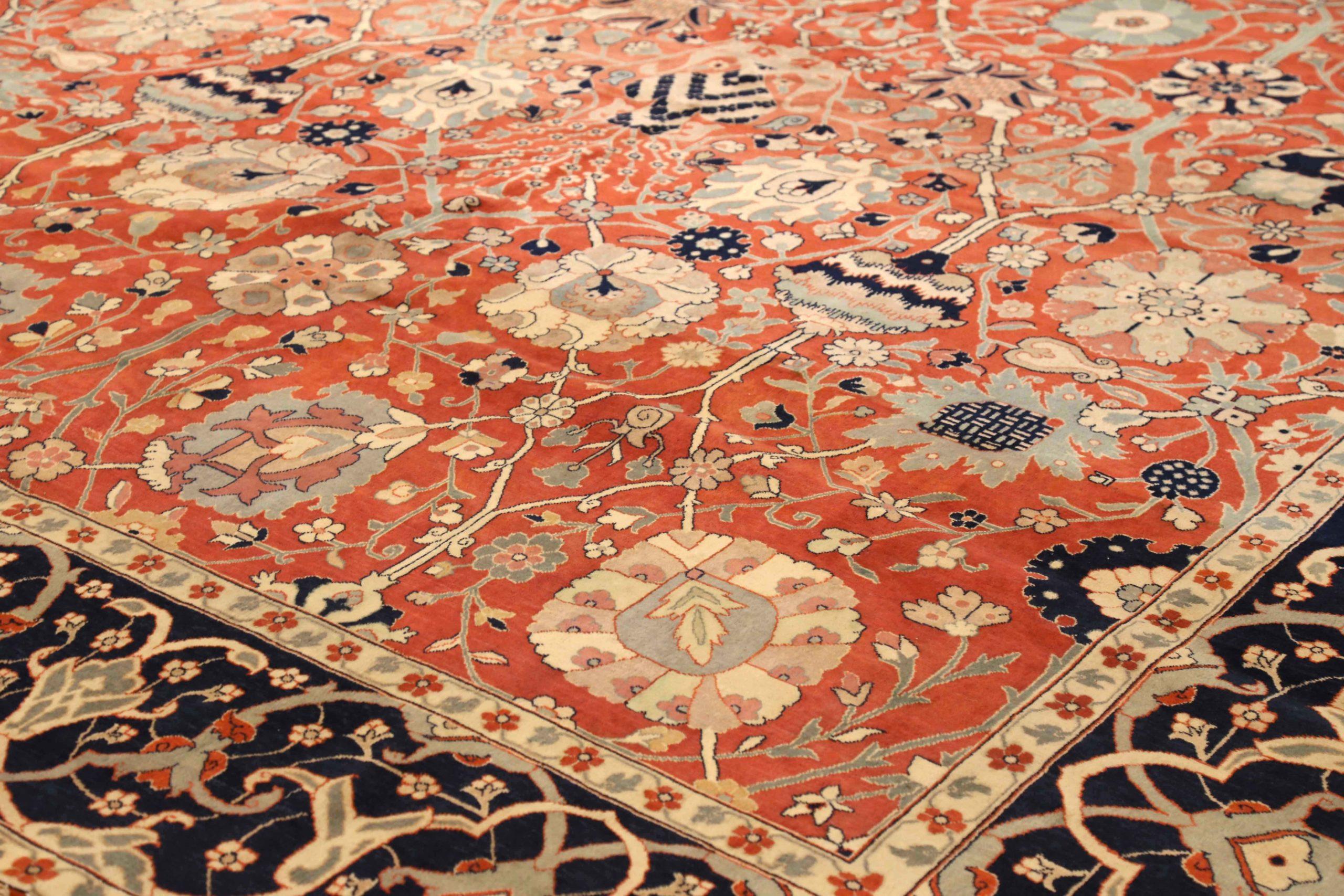Asiatico Tappeto persiano Tabriz Square Area Rugs Circa 1880 - Lana Avorio Blu Navy Rosso 74092 in vendita