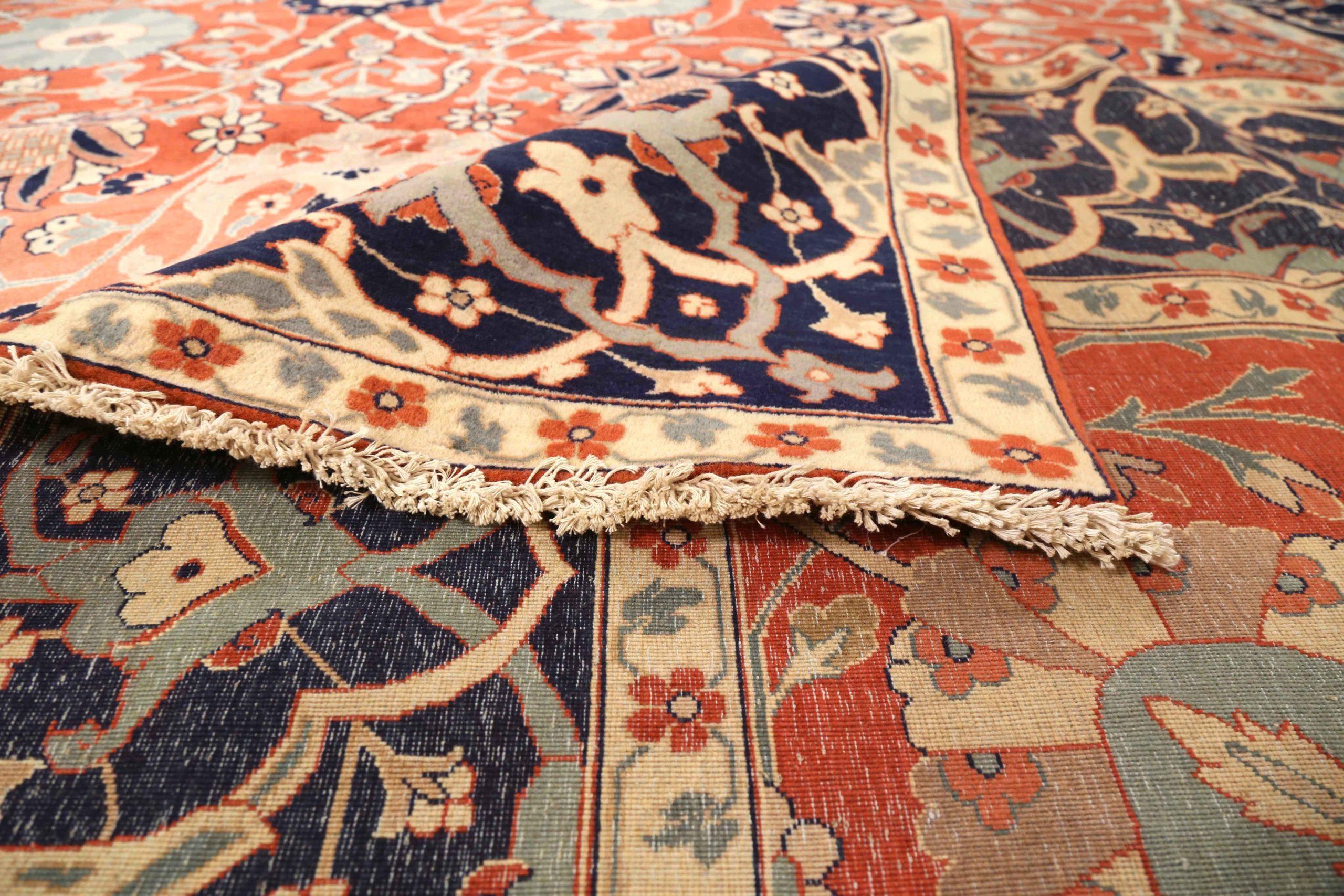 Tappeto persiano Tabriz Square Area Rugs Circa 1880 - Lana Avorio Blu Navy Rosso 74092 In condizioni ottime in vendita a Dallas, TX