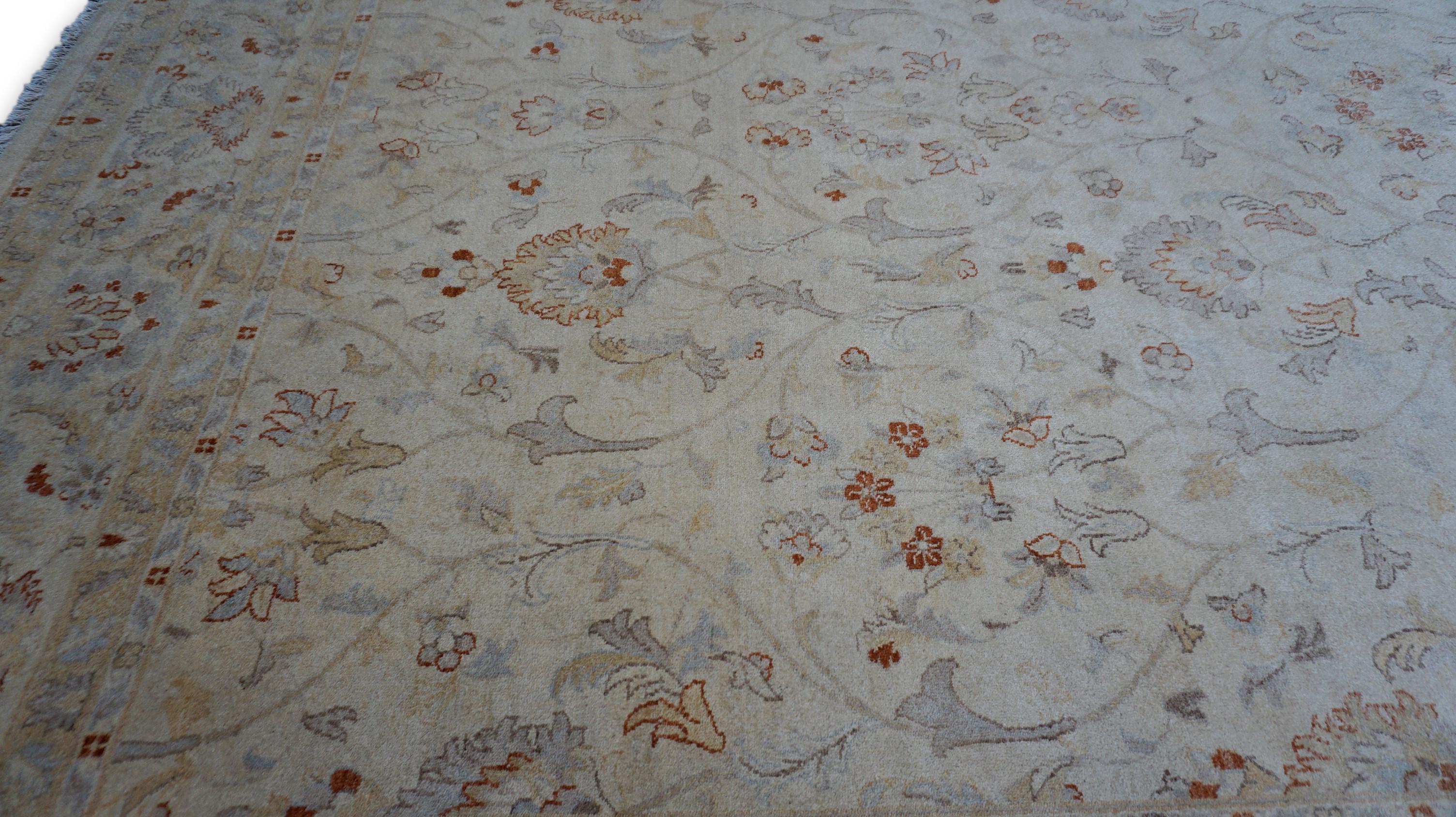Pakistanais Tapis persan de style Tabriz beige doré 9'9''x14'1'' en vente