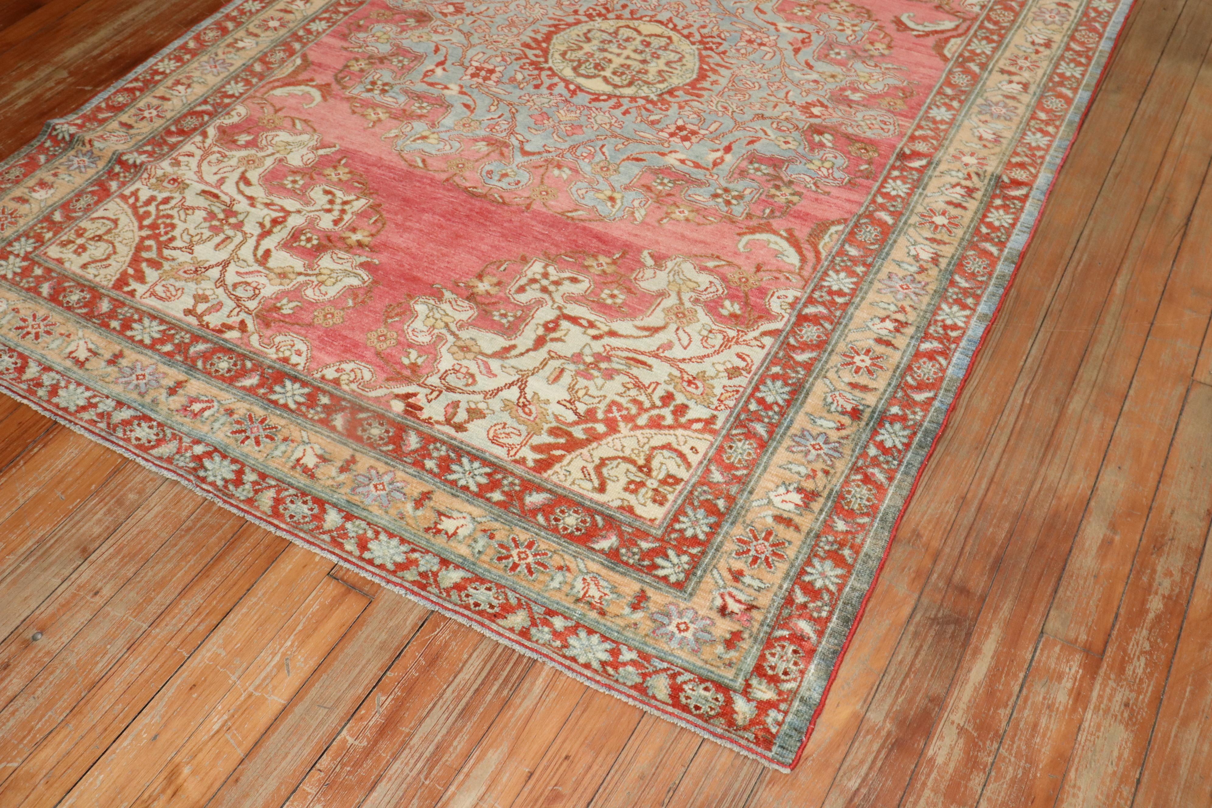 Antique Persian Tafresh rug from the 1st quarter of the 20th century.

Measures: 4'5'' x 6'2''

The single weft carpets are woven in Tafresh and its surrounding villages are of rather good quality. Instead of big carpets and runners, the weavers