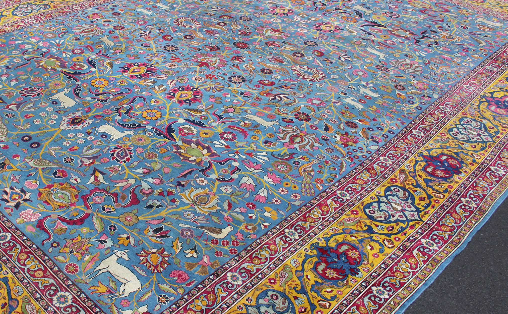 Persian Tehran Antique Rug in Beautiful Persian Blue and Saffron Yellow Border For Sale 11