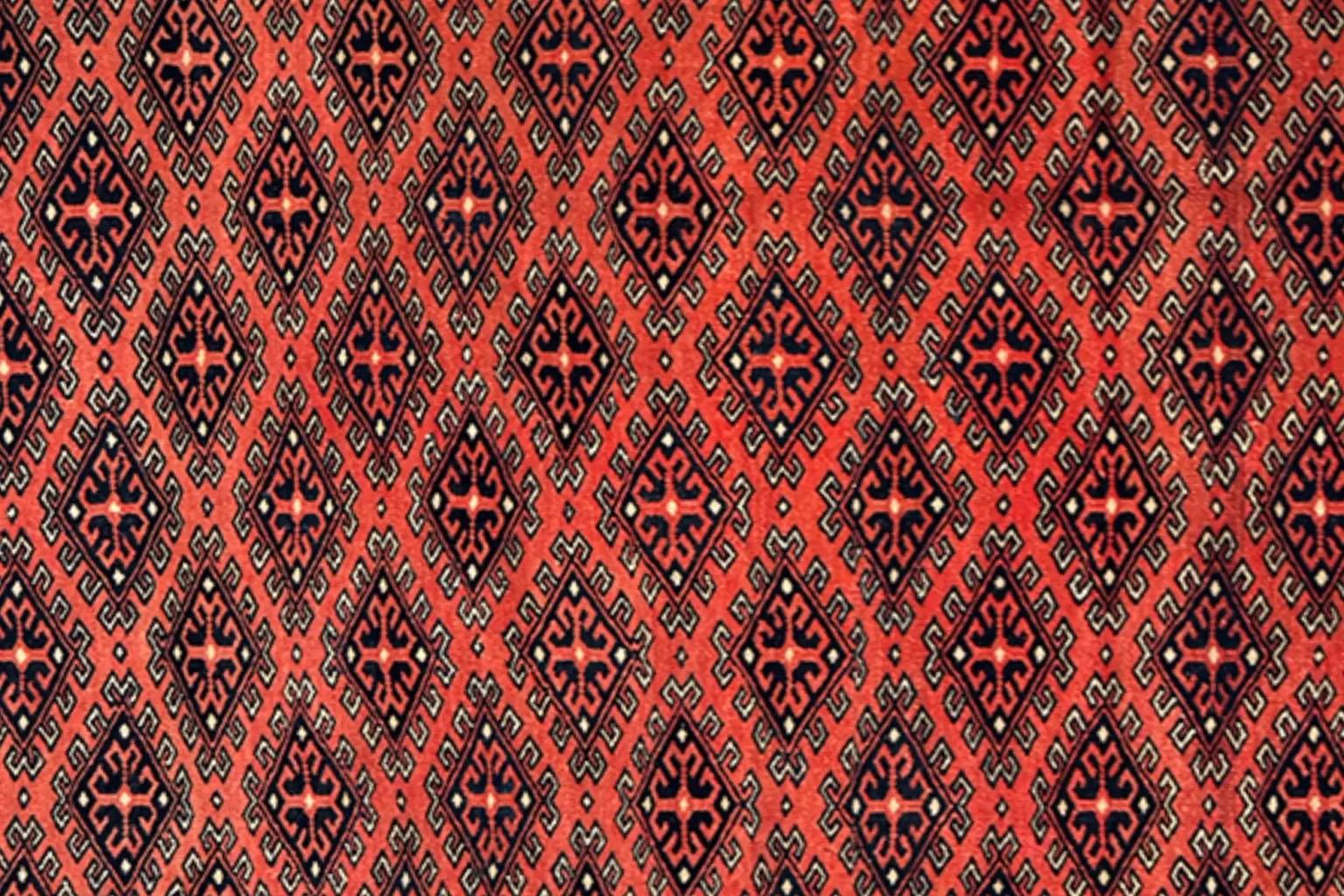 Persian Turkeman Small Rug Circa 1910 - Wool Black Ivory Red Design For Sale 1