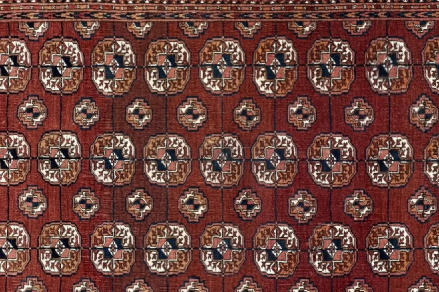 Persian Turkeman Small Rug Circa 1910 - Wool Ivory Red Yellow For Sale 1