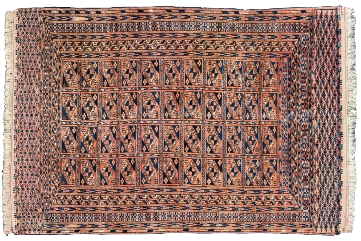 Tribale Tappeto persiano Turkeman Small Design - Lana Avorio Blu Navy - 75124 in vendita
