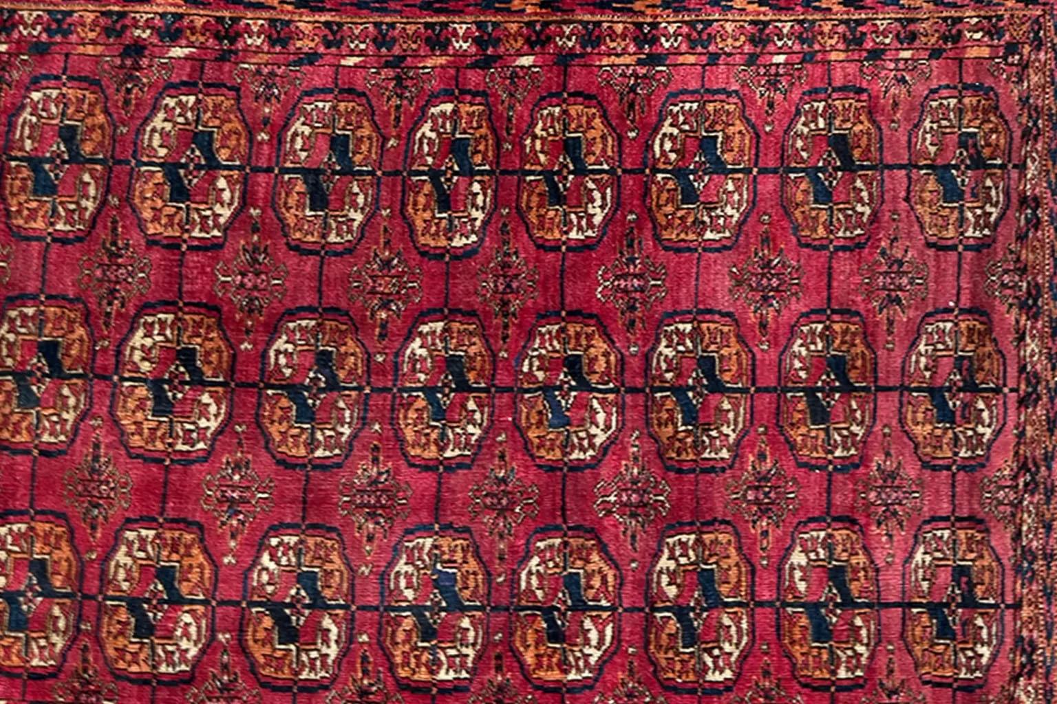 Wool Persian Turkeman Small Rug - Ivory Navy Blue Red Design For Sale