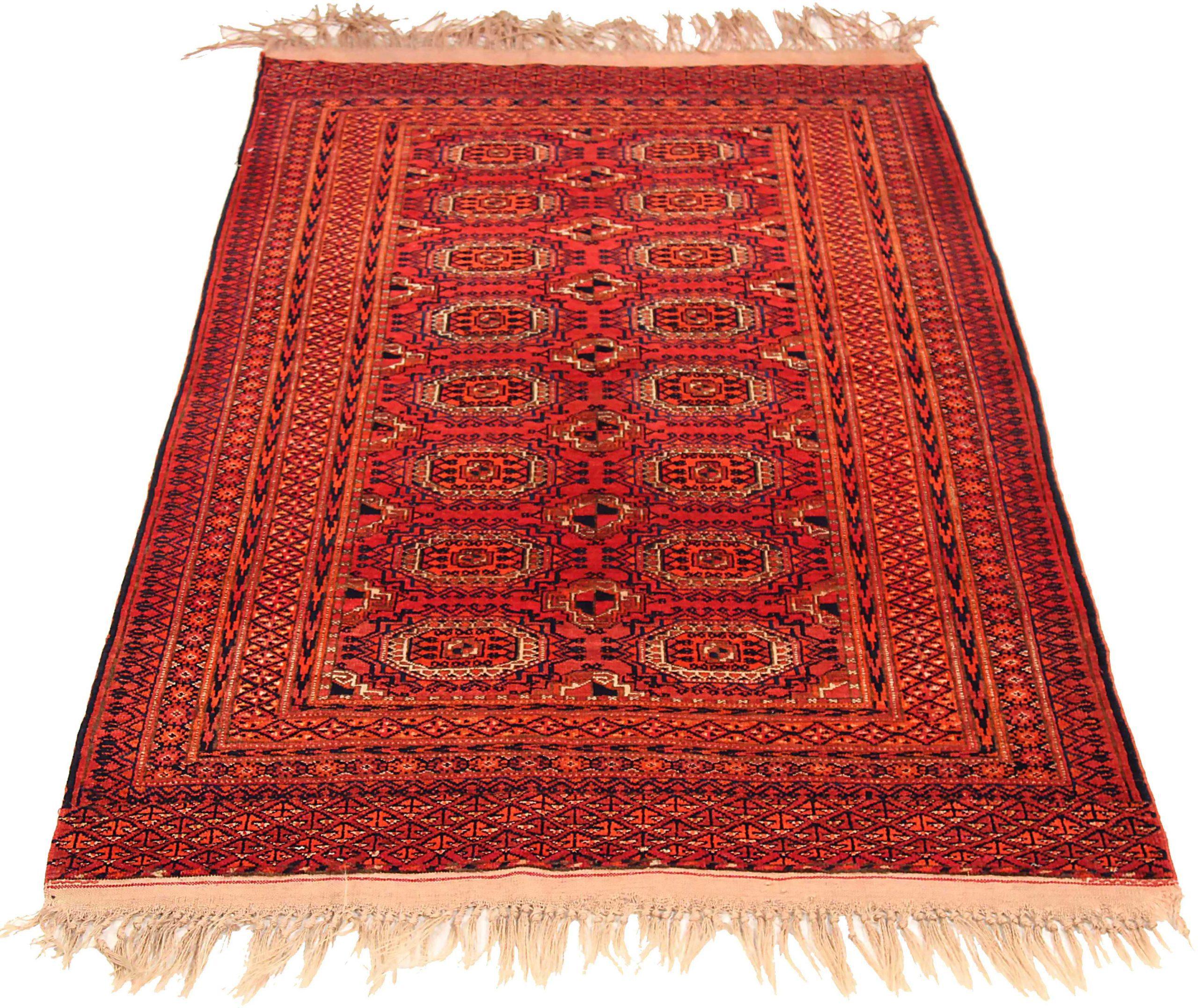 Entdecken Sie die Eleganz des persisch-türkischen Teppichs mit kleinem Muster aus der Zeit um 1910. Dieses exklusive Design aus Wolle und Schwarz-Elfenbein-Rot ist perfekt, um Ihren Raum aufzuwerten.