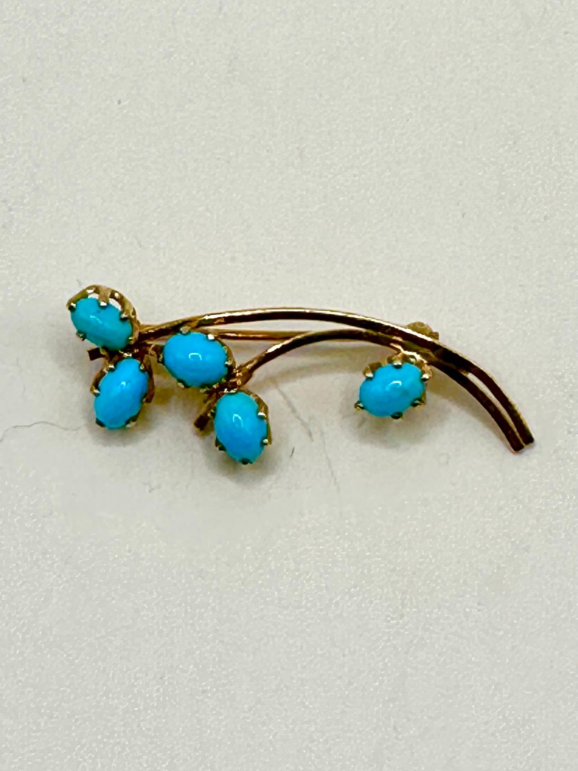 Cabochon Persian Turquoise 14Karat Gold Brooch For Sale