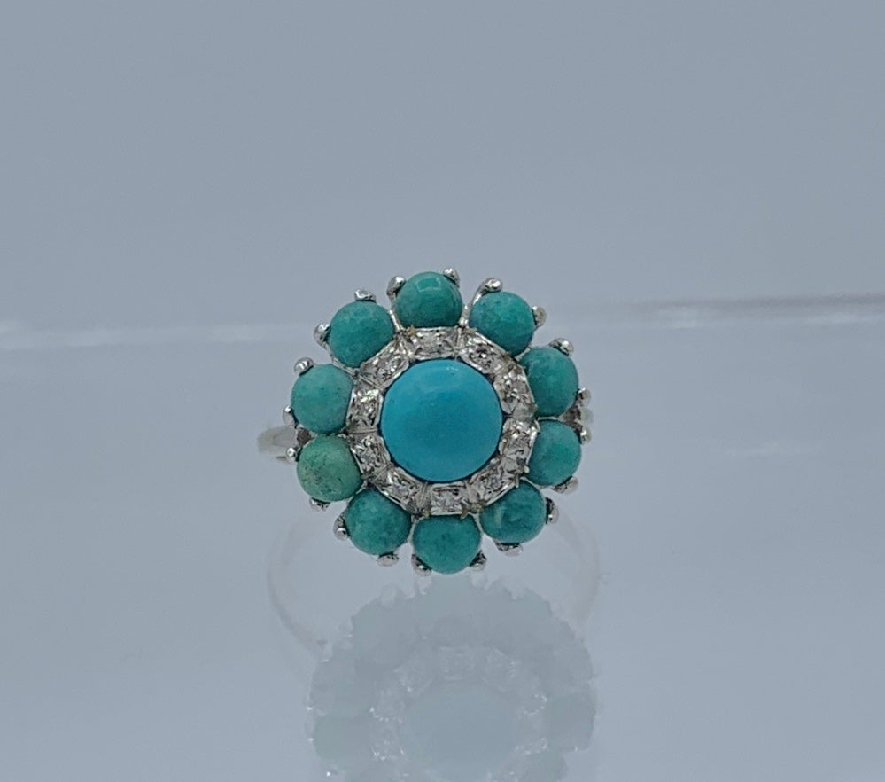 Persian Turquoise Diamond Halo Ring 18 Karat White Gold Retro Antique In Good Condition For Sale In New York, NY