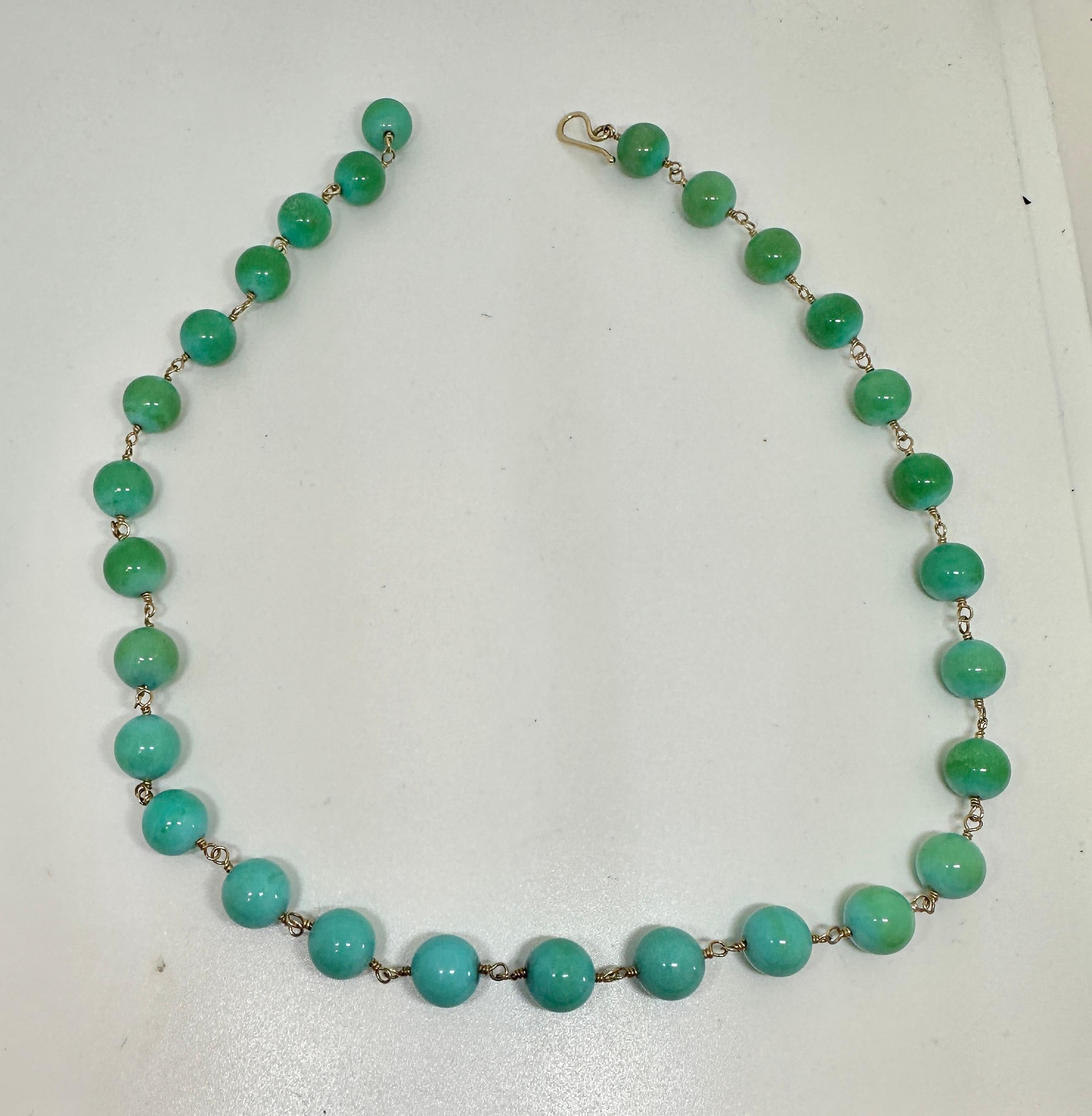 Persian Turquoise Necklace 14 Karat Yellow Gold 10mm Beads 19 Inch Antique Retro In Excellent Condition For Sale In New York, NY