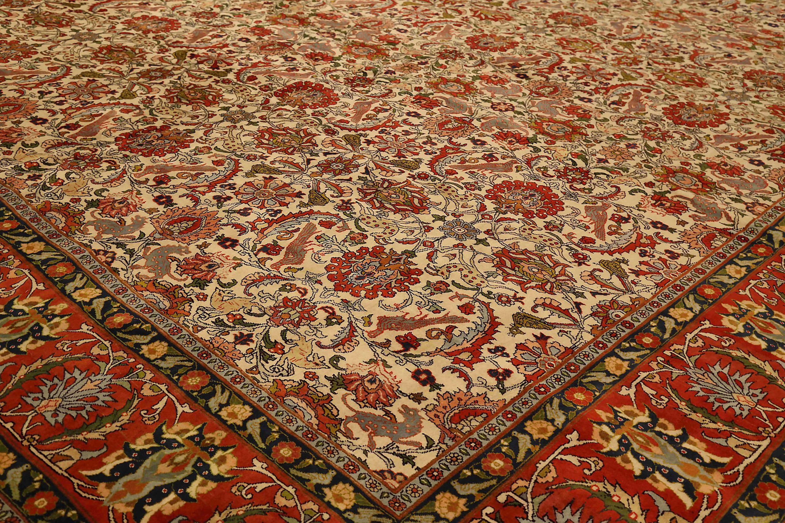 Persische Varamin-Teppiche Circa 1910 - Wolle Elfenbein Rot 71982 (Asiatisch) im Angebot