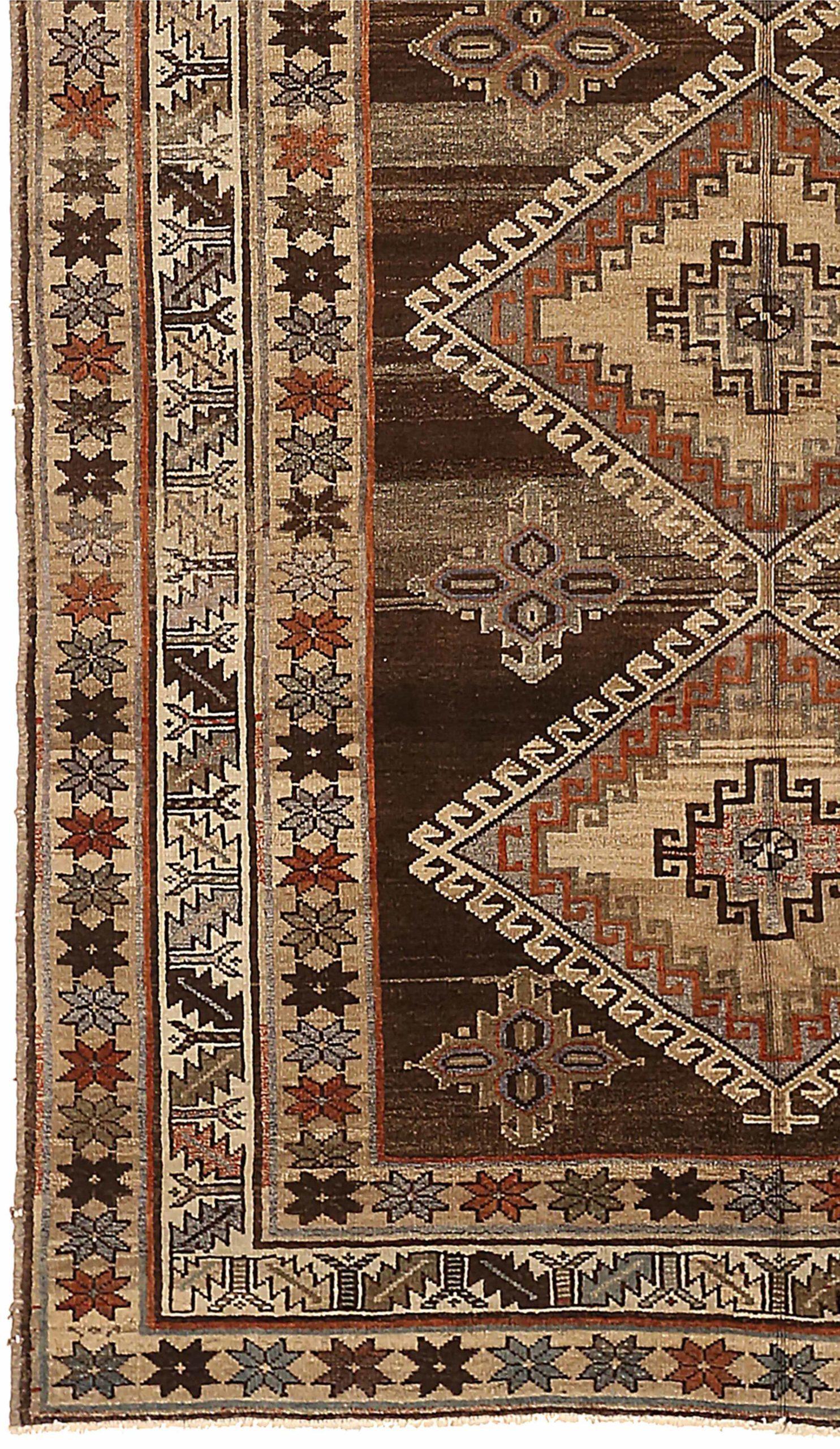 Asiatique Petit tapis persan Varamin Circa 1910 - Laine Brown Ivoire Rouge 73992 en vente