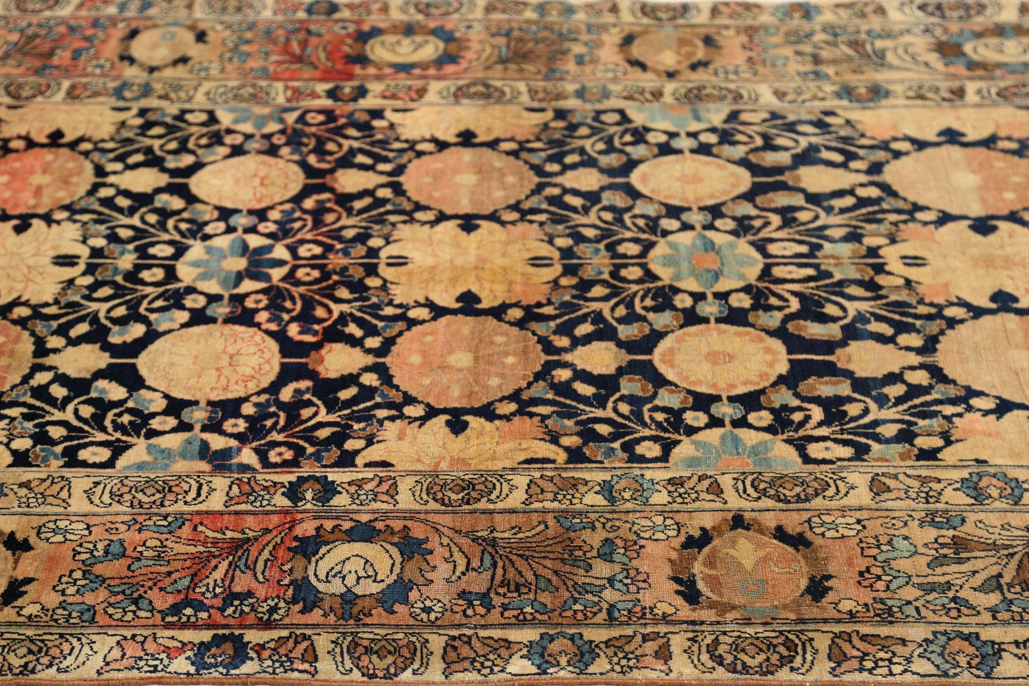 20ième siècle Tapis persan Varamin Small Design - Laine Noir Design - 96812 en vente