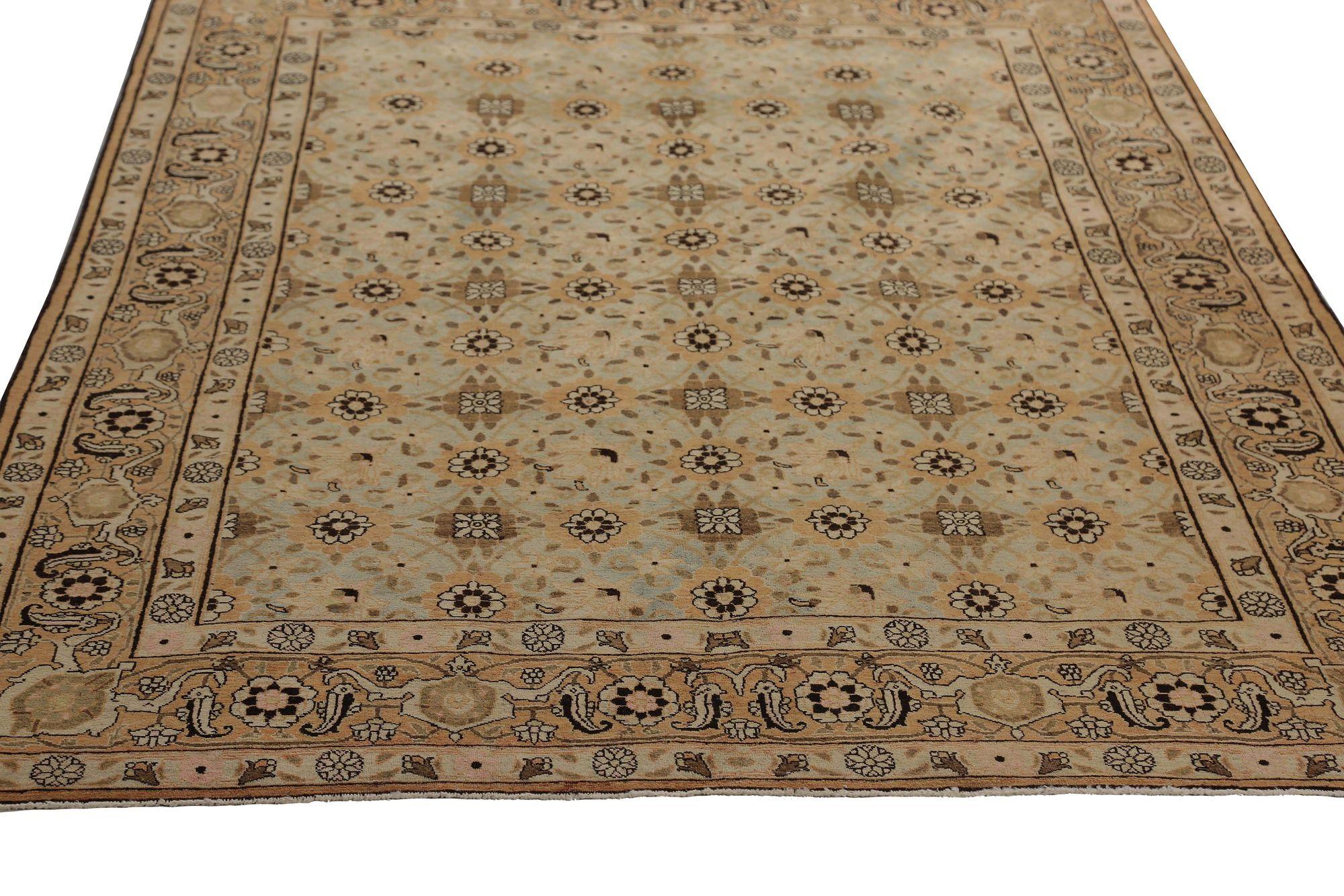 Persischer Varamin Kleiner Teppich - Wolle Braun Elfenbein Hellblau Taupe - 97149 im Zustand „Hervorragend“ im Angebot in Dallas, TX