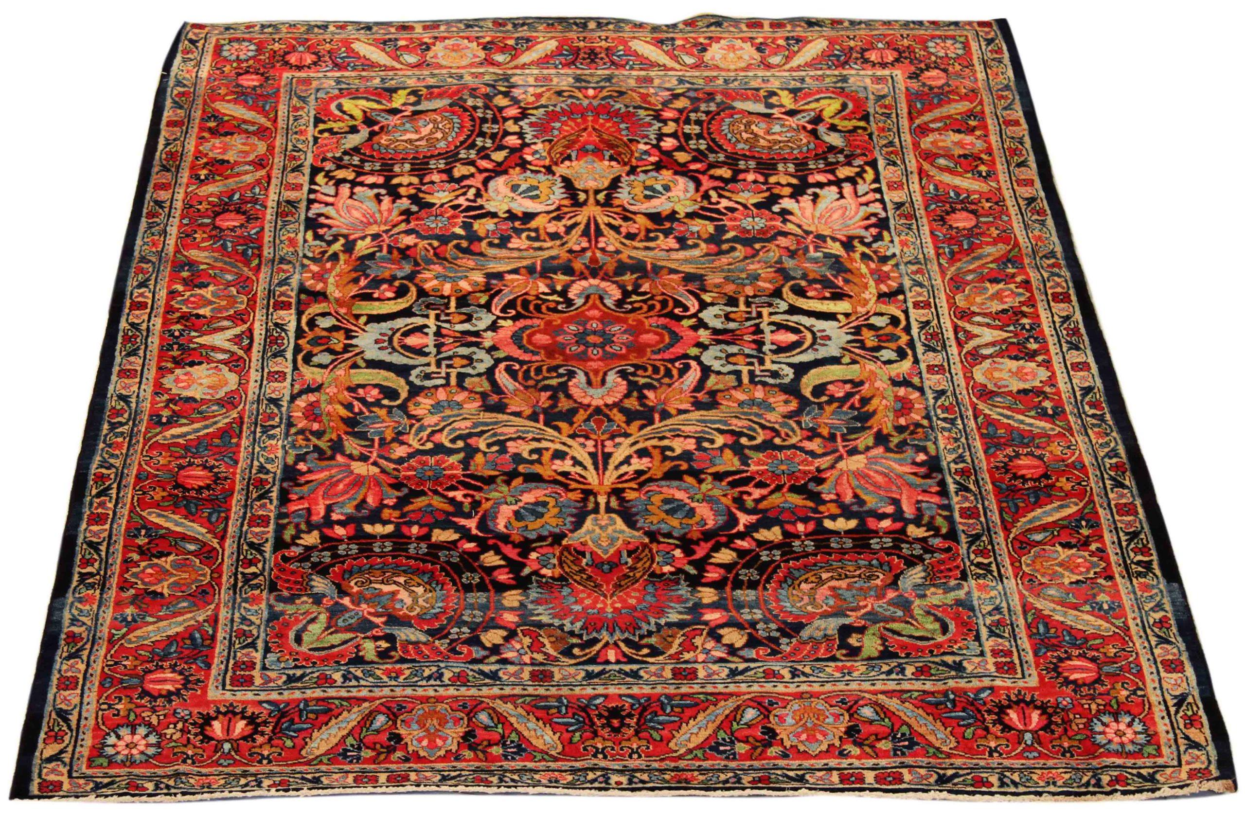 Scopri l'eleganza dello Yazd persiano con una splendida lavorazione artigianale del 1880 circa. Progettato con una meticolosa attenzione ai dettagli, questo design esclusivo è perfetto per valorizzare il tuo spazio.