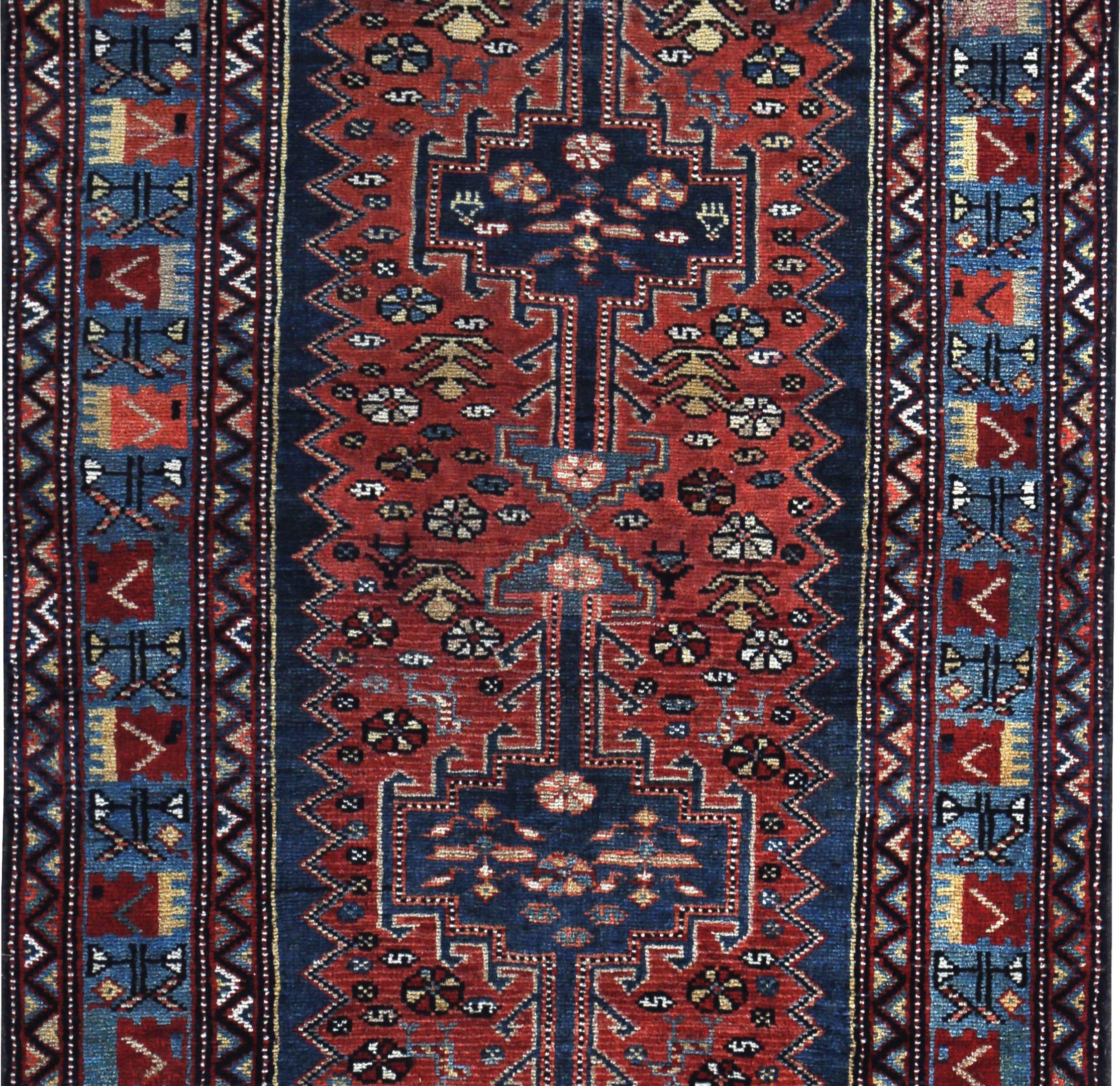 Asiatico Tappeto persiano Zanjan Small Design, circa 1910 - Lana, blu, rosso - 89692 in vendita