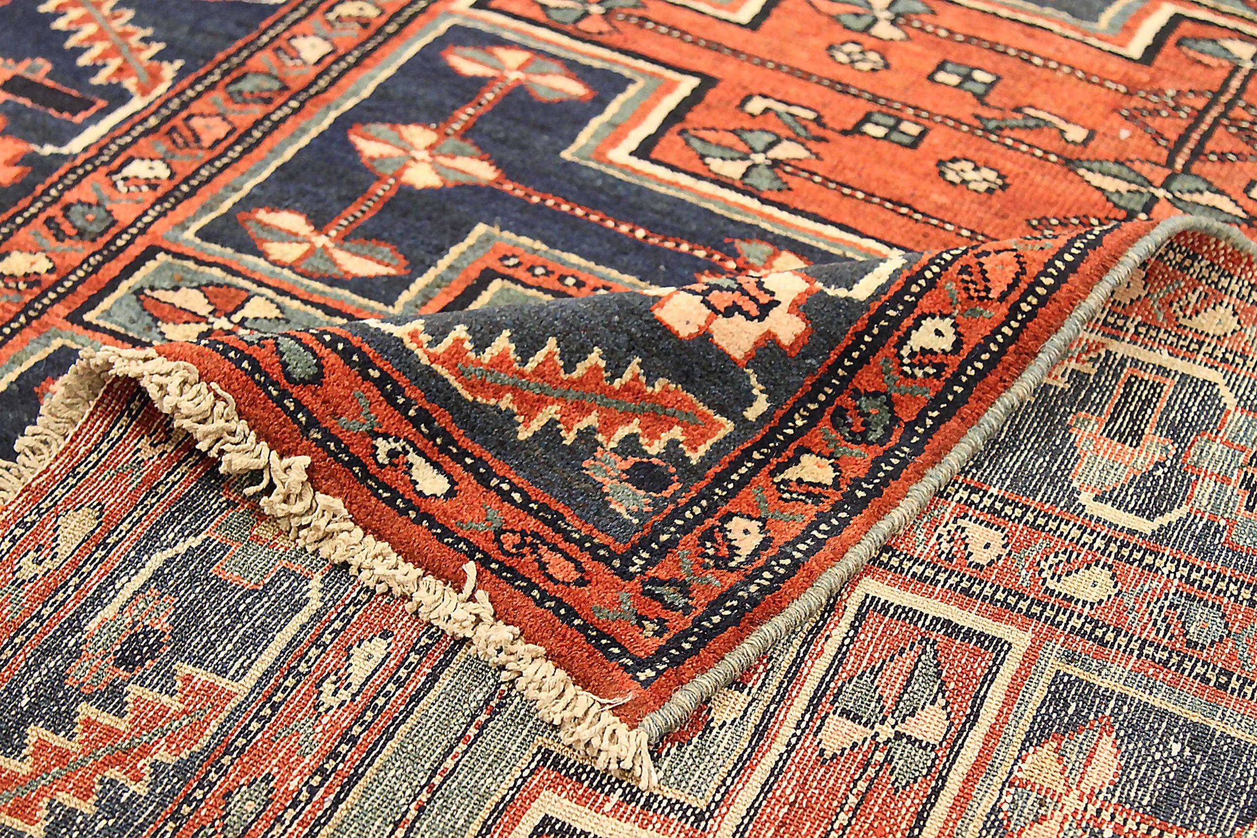 Petit tapis persan Zanjan vers 1910 - Laine bleu marine bleu rouge 72841 Excellent état - En vente à Dallas, TX