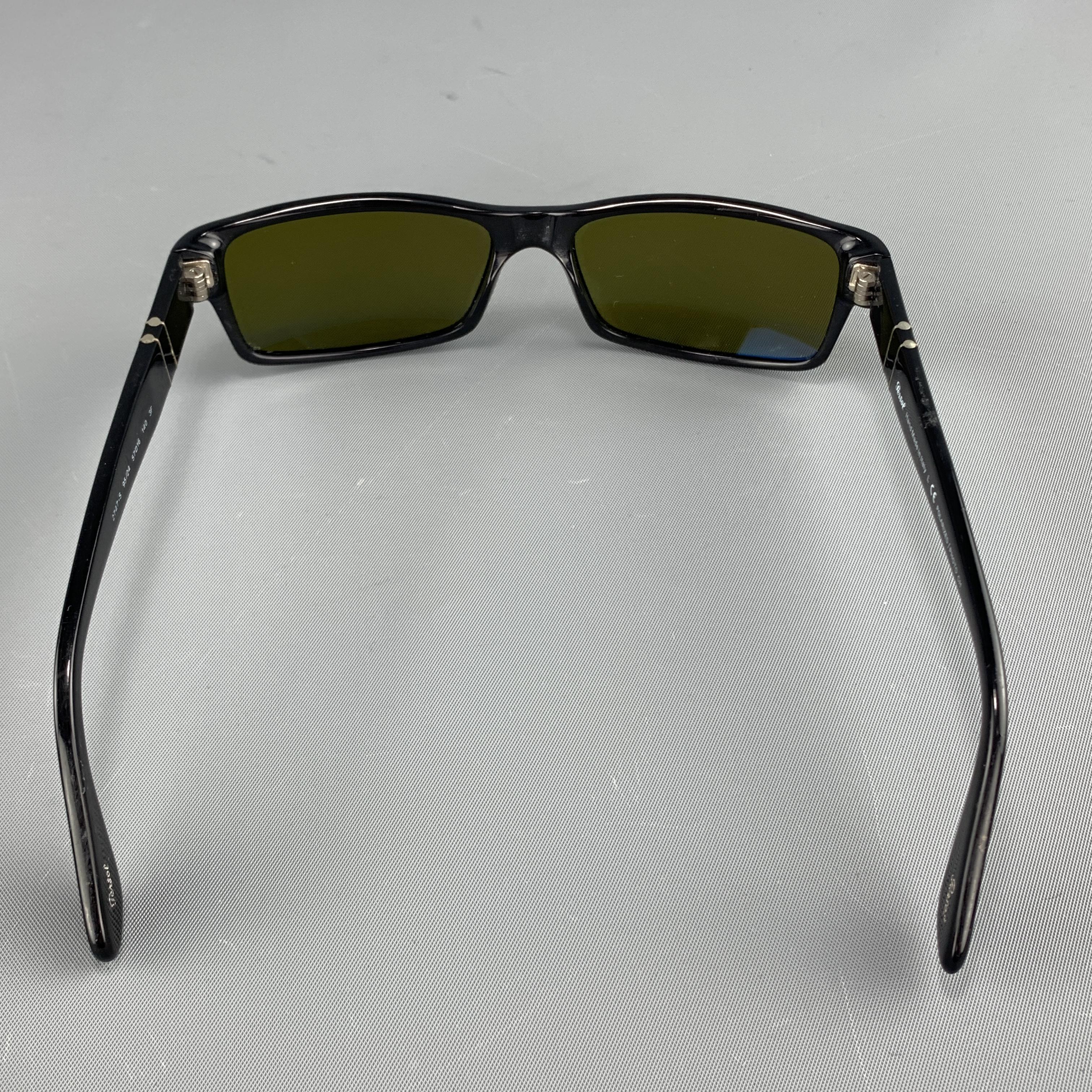 PERSOL Black Acetate Green Lens Recatngle Sunglasses 1