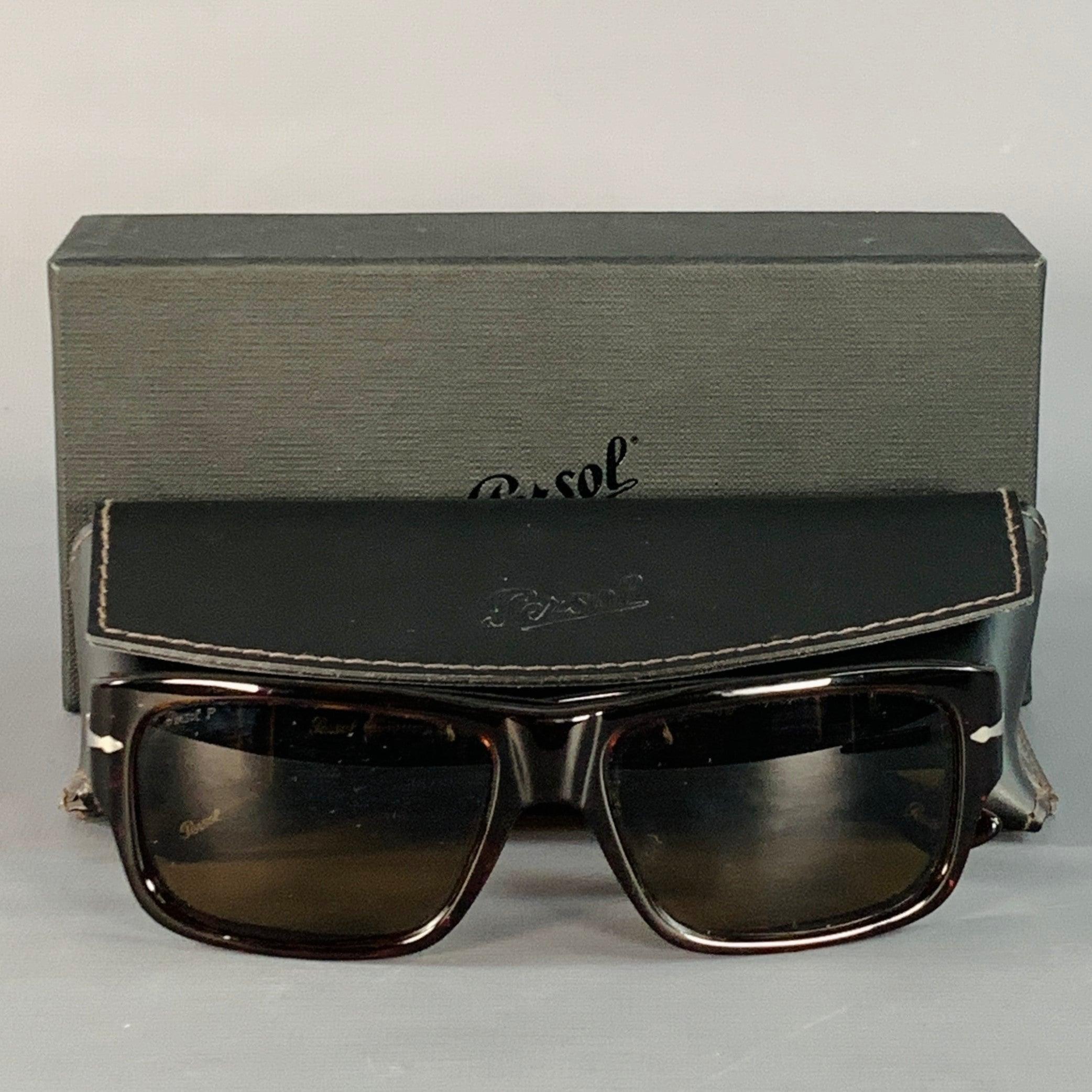 PERSOL Brown Tortoiseshell Acetate Polarized Sunglasses in vendita 3