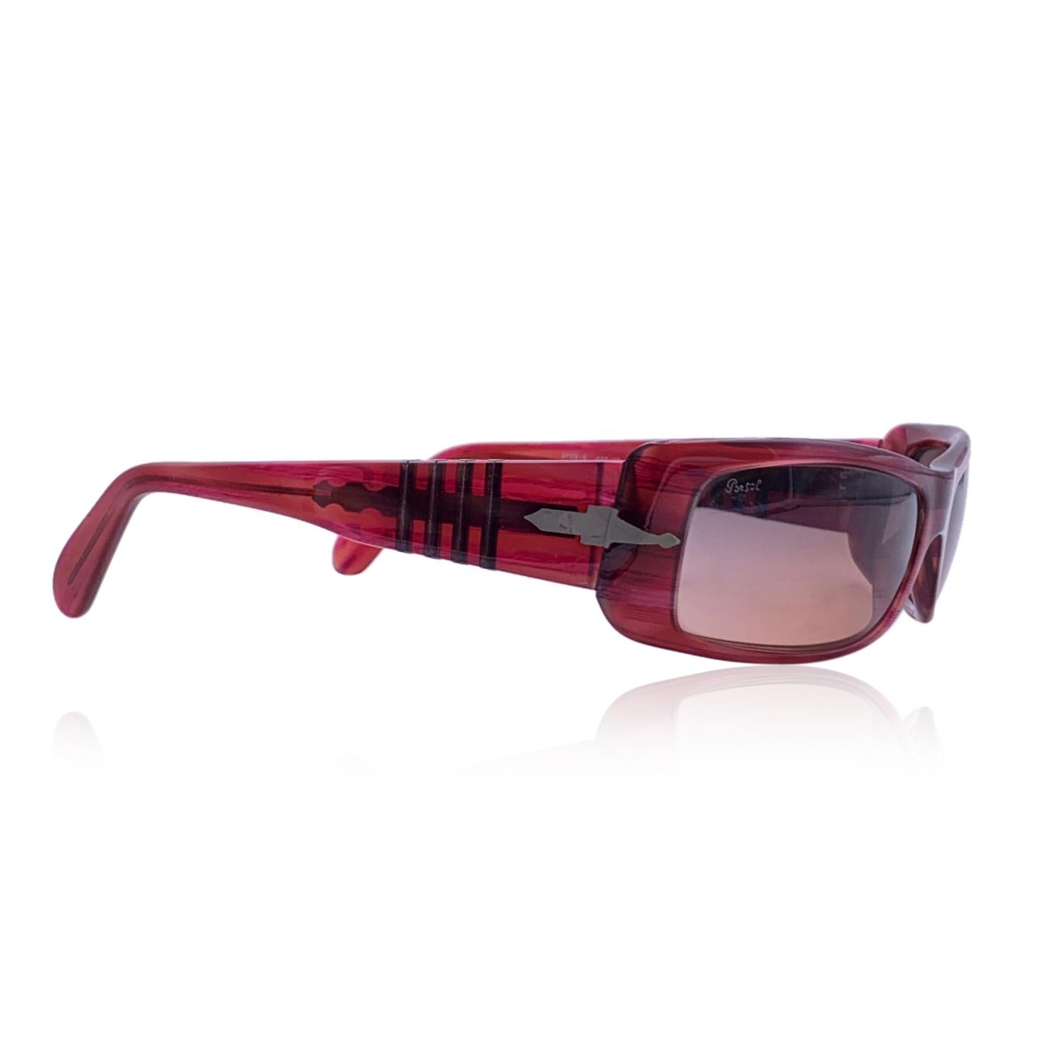 Gray Persol Ratti Meflecto Red Acetate Sunglasses 2709-S 56/15 130 mm
