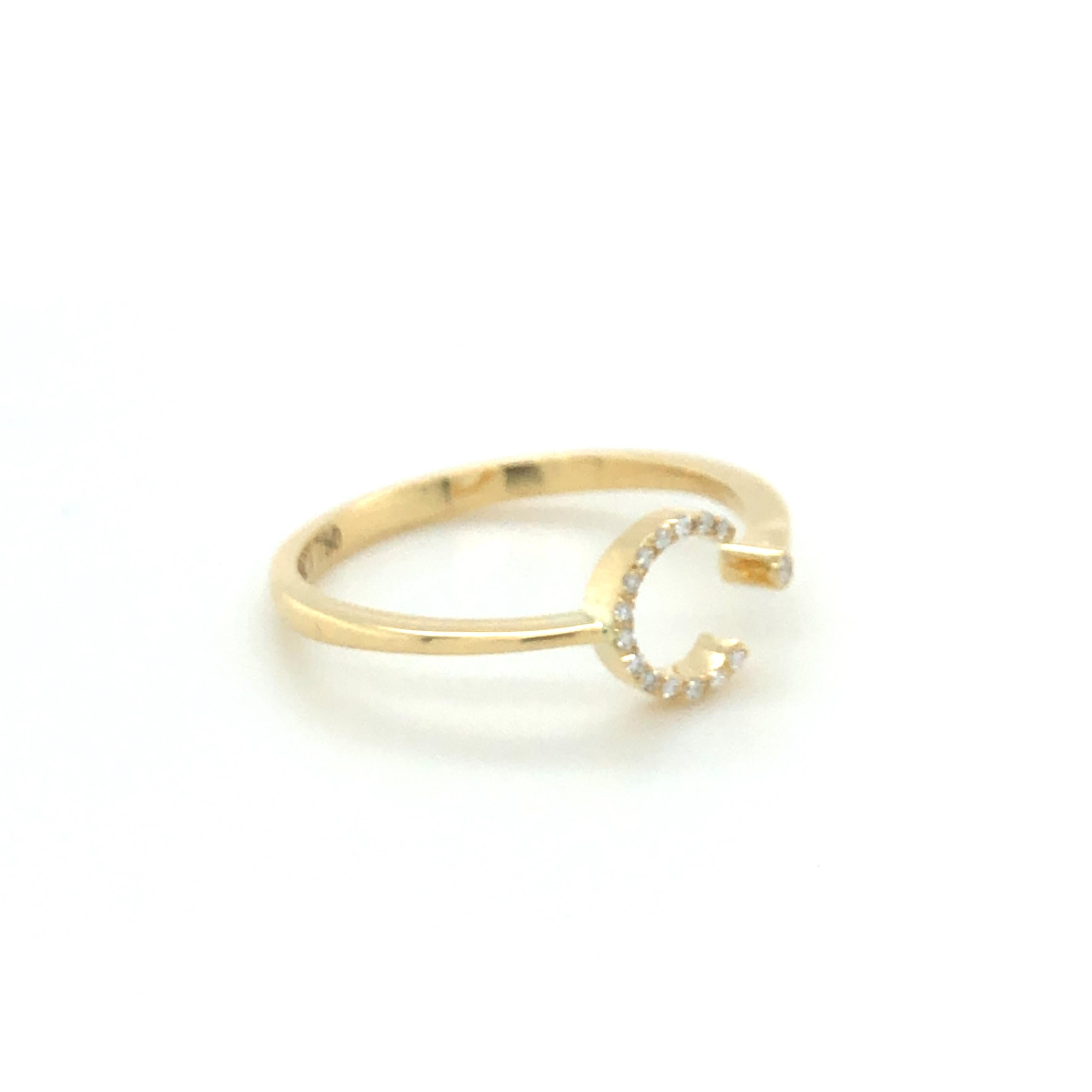 For Sale:  Personal Jewellery Diamond 0.10 Carat Initial, C, Ring 18 Karat Yellow Gold 6