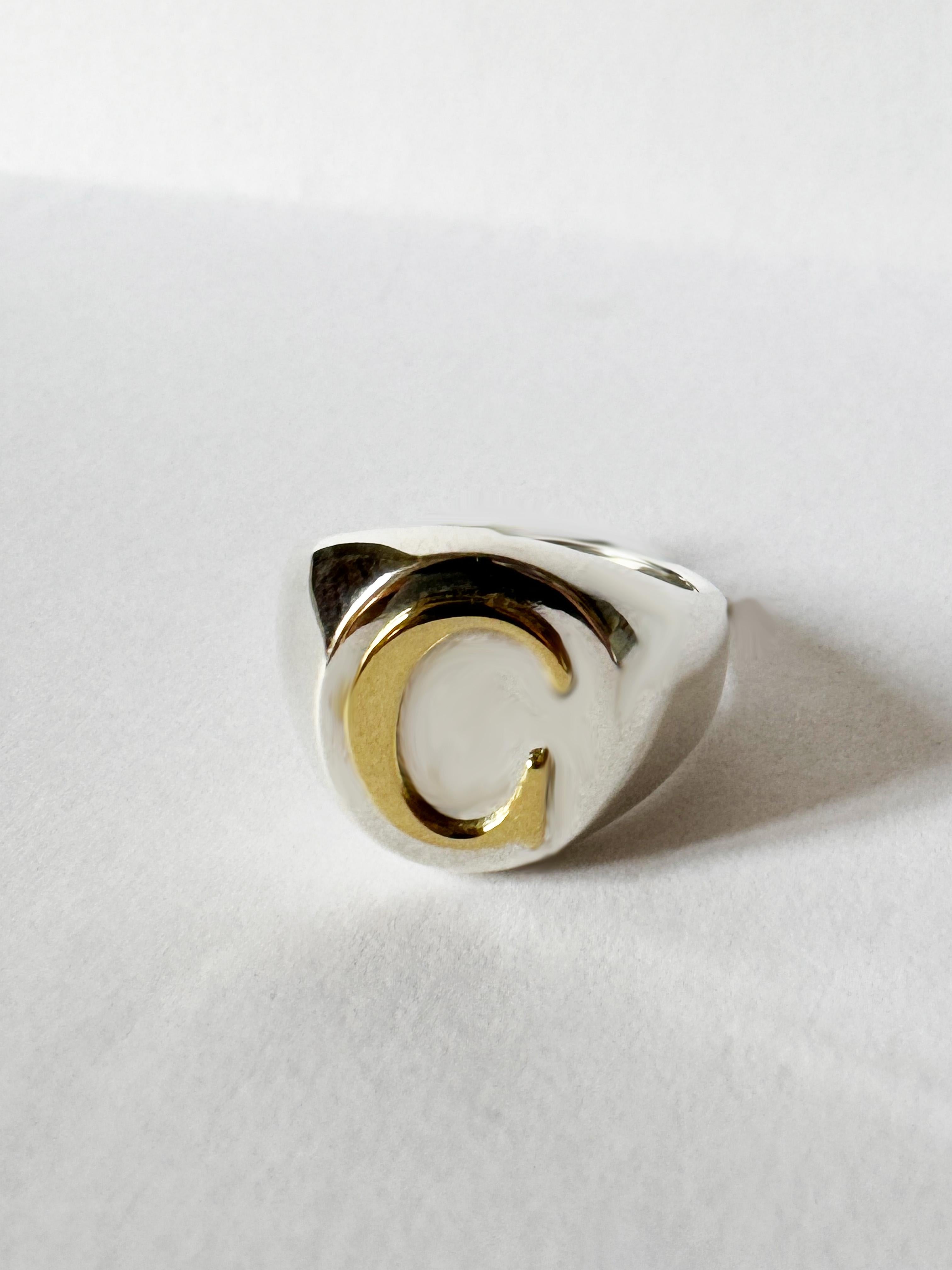 Personalise Initial Letter 18k Yellow Gold Sterling Silver Unisex Signet Ring For Sale 2