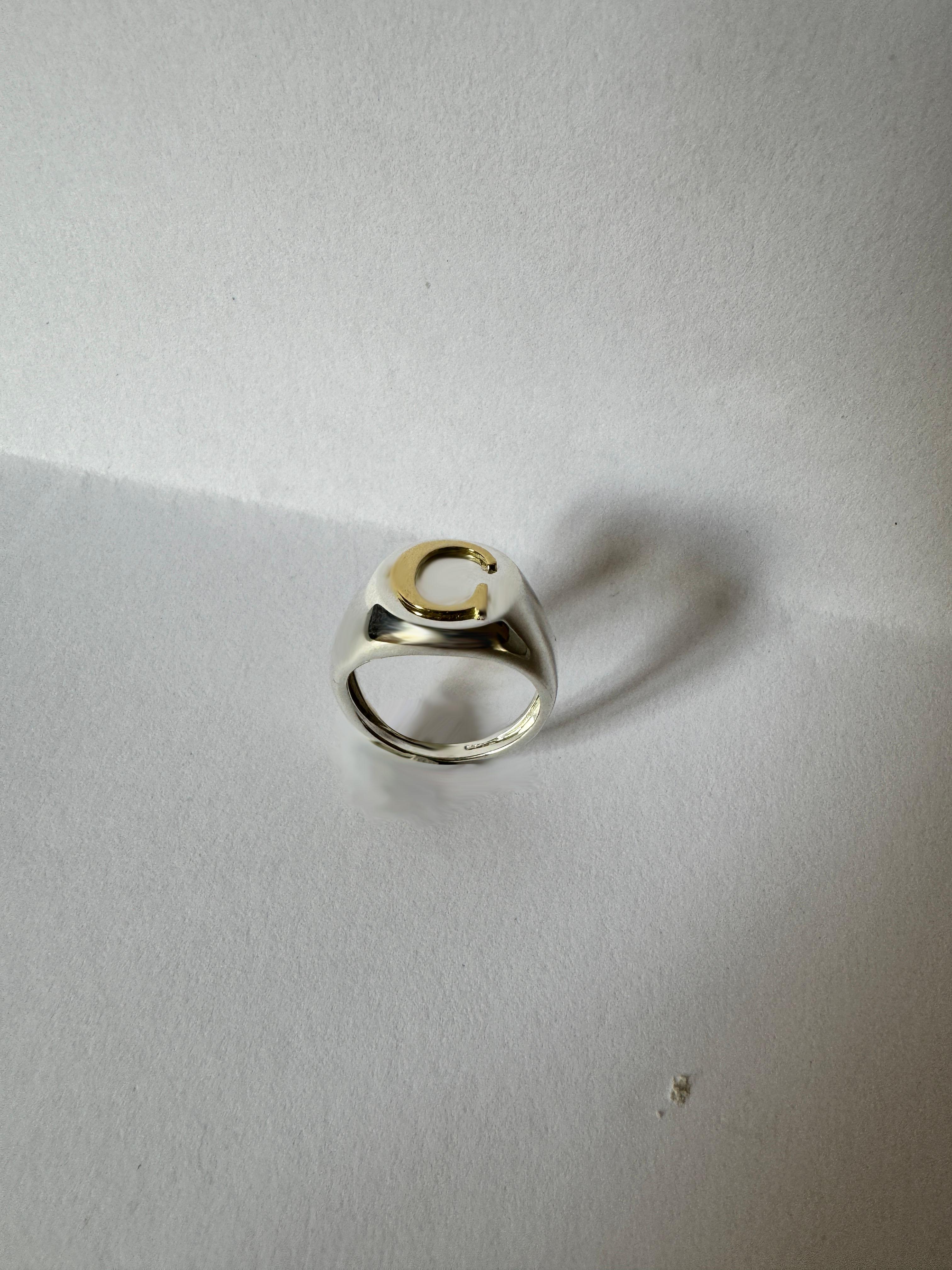 Personalise Initial Letter 18k Yellow Gold Sterling Silver Unisex Signet Ring For Sale 3