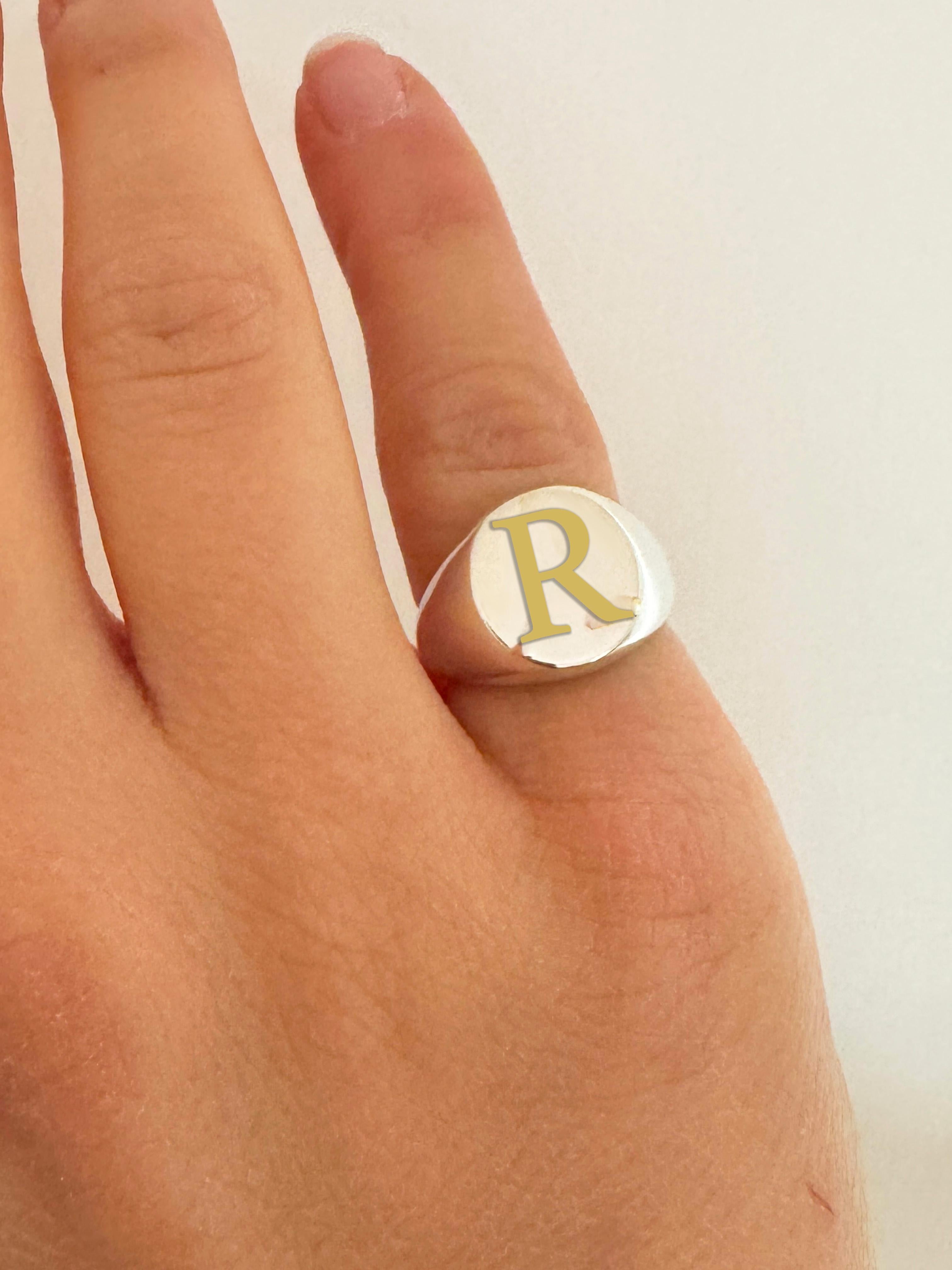 Personalise Initial Letter 18k Yellow Gold Sterling Silver Unisex Signet Ring For Sale 3