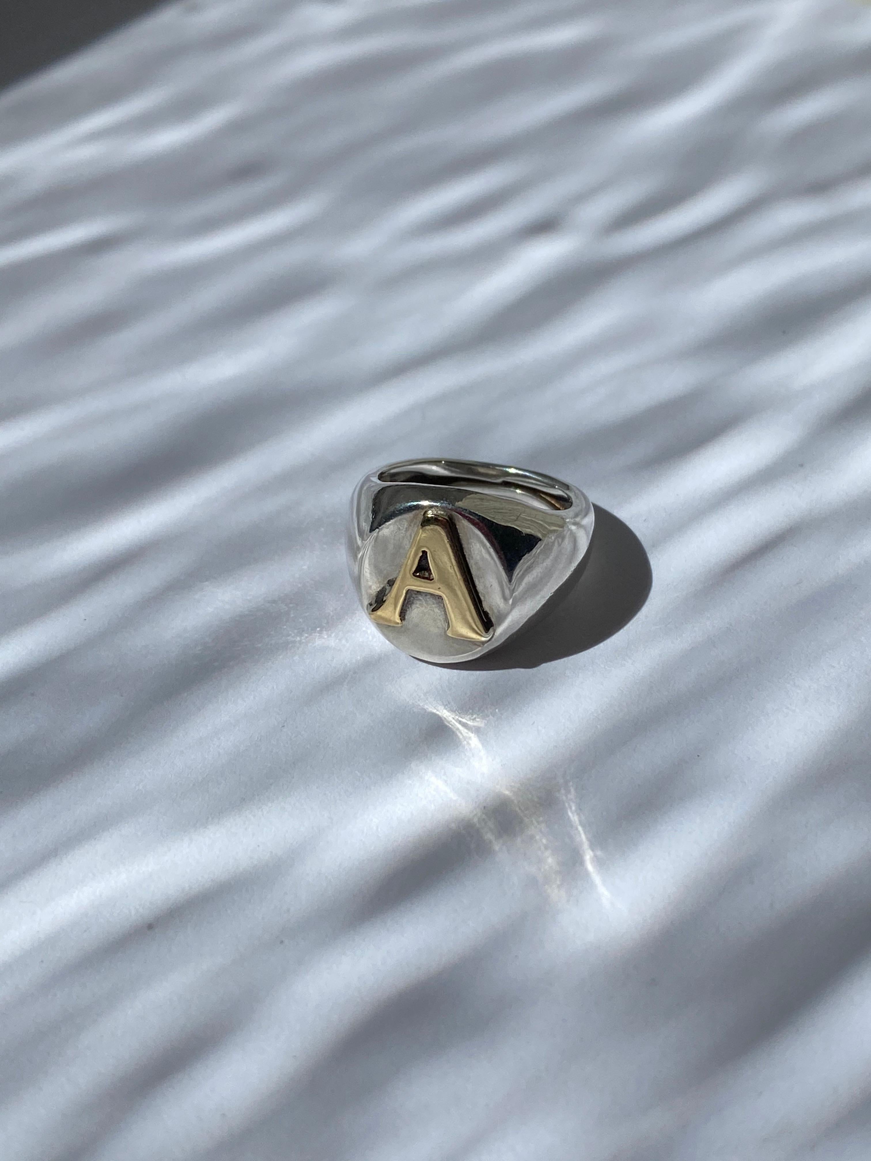 Modern Personalise Initials 18K Yellow Gold Sterling Silver Unisex Signet Ring For Sale