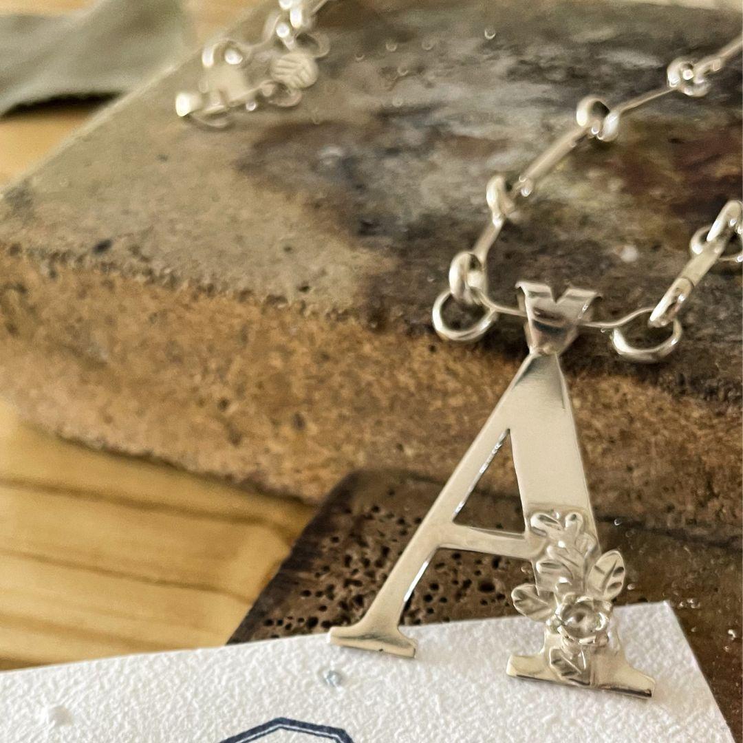 Dolores Ortega Botanical Initial Necklace in 925 Sterling Silver For Sale 5
