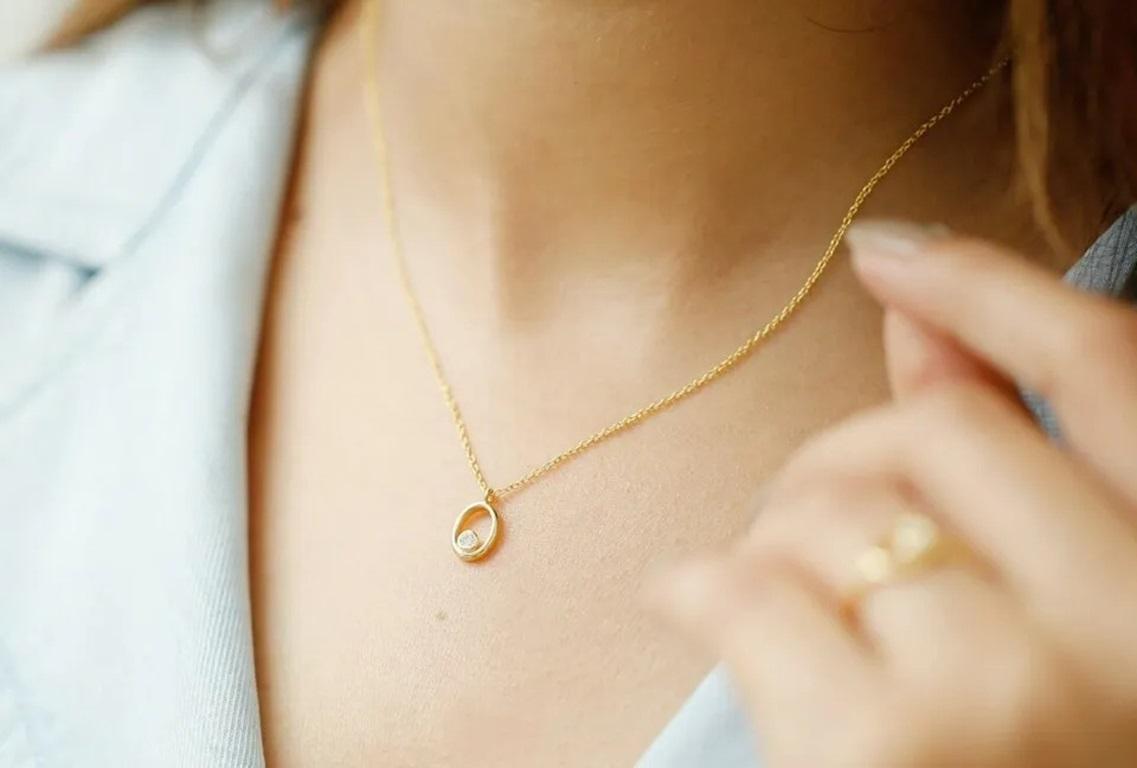 Collar Colgante Personalizado Solitario de Diamantes en Oro Macizo de 14k Corte redondo en venta