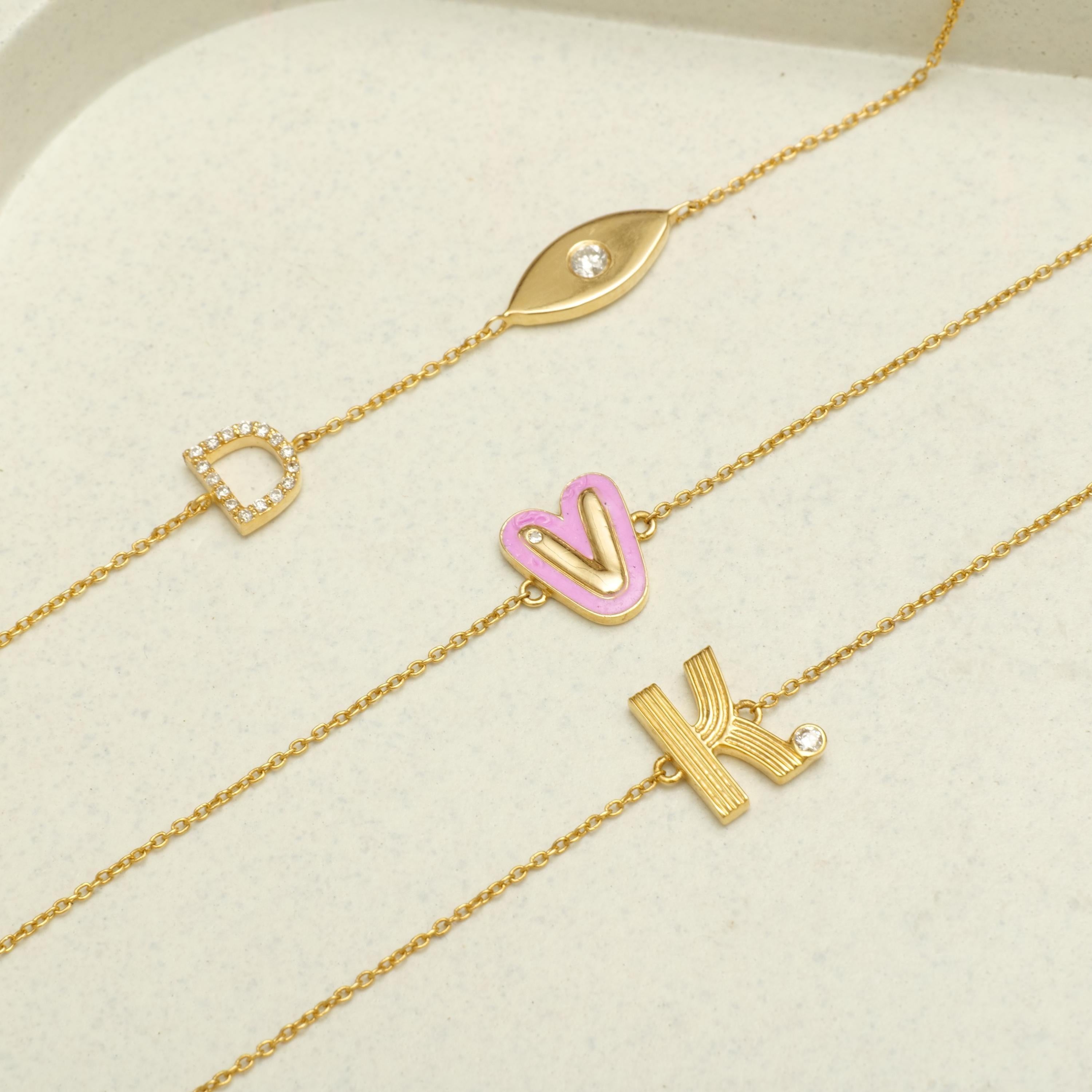 Donna Bracciale a catena personalizzato con diamanti iniziali a forma di flauto in oro massiccio 14k (certificato) in vendita