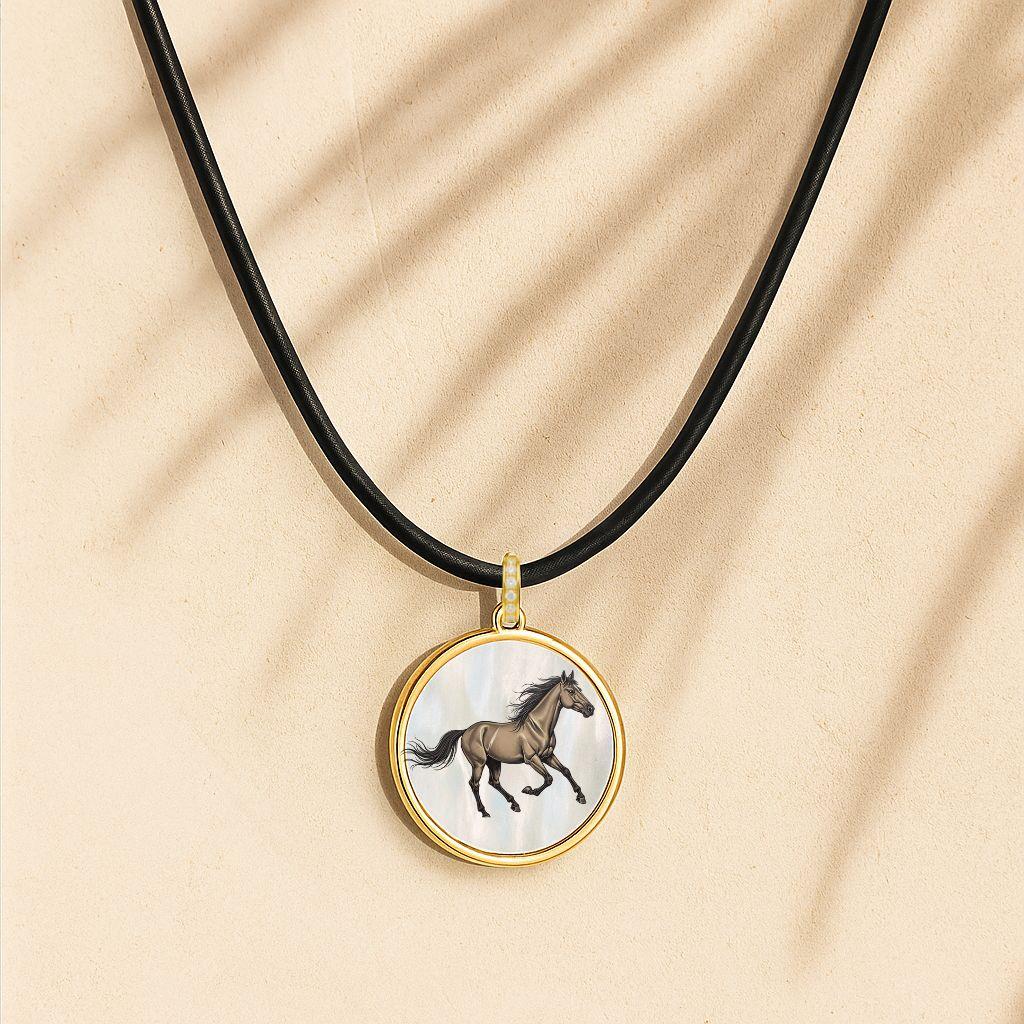 Personalisierter Pferdejahr-Anhänger. Chinesischer Zodiac-Schmuck. Zierliche Halskette mit laufendem Pferd. 2026 Jahr des Pferdes-Schmuck.
Porträt-Anhänger, Halskette für Frauen, Silber 925, geschnitztes Perlmutt.

Individuelles Foto, Bild oder